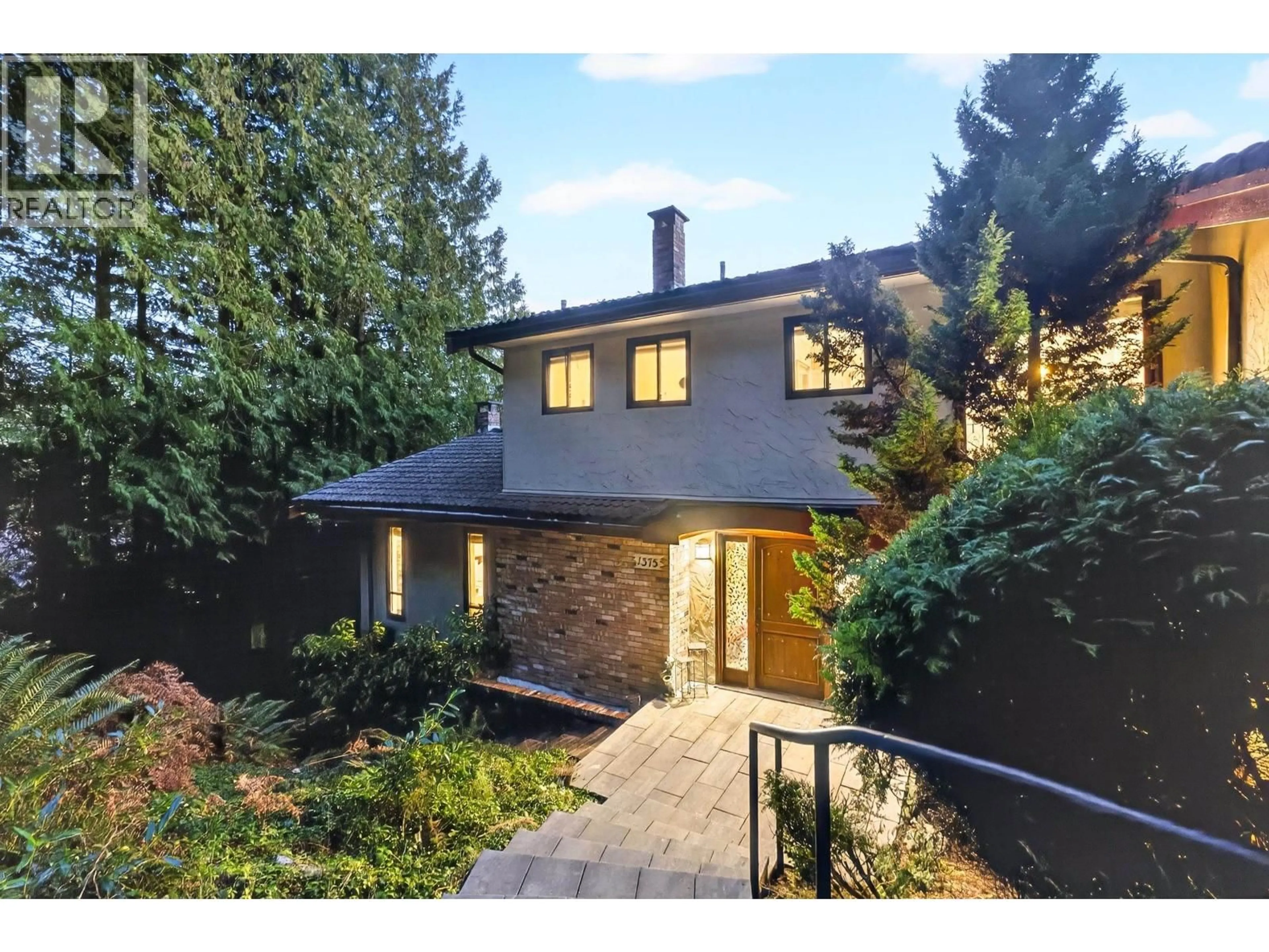 A pic from outside/outdoor area/front of a property/back of a property/a pic from drone, street for 1375 BURNSIDE ROAD, West Vancouver British Columbia V7S2P6