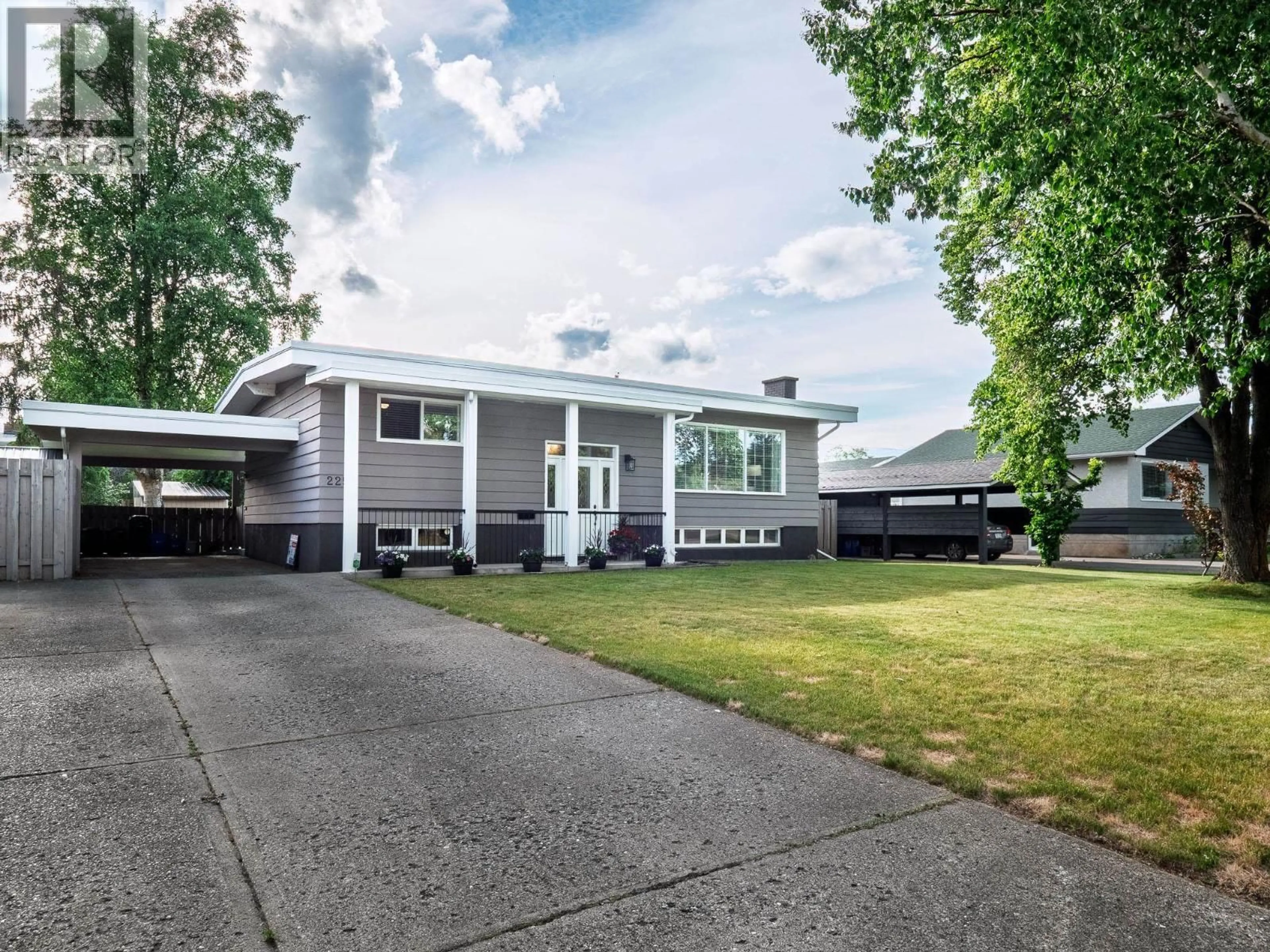 Home with vinyl exterior material, street for 225 NICHOLSON STREET, Prince George British Columbia V2M3H1