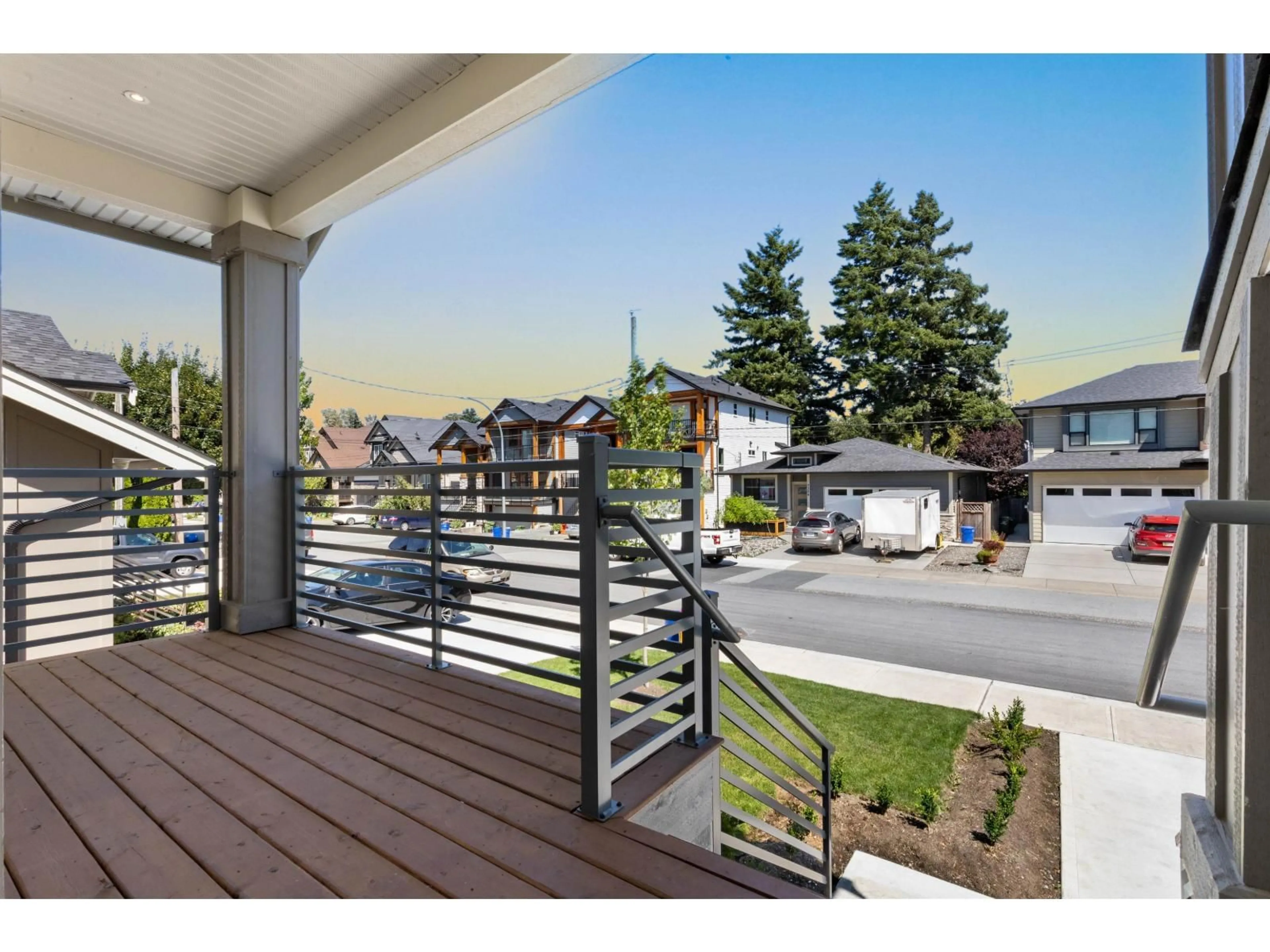 Patio, unknown for 7147 ELWOOD DRIVE, Chilliwack British Columbia V2R1G8