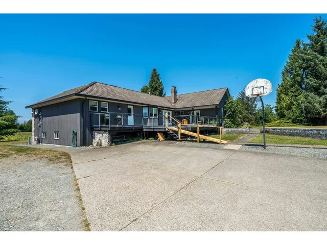 7094 267 STREET, Langley 5