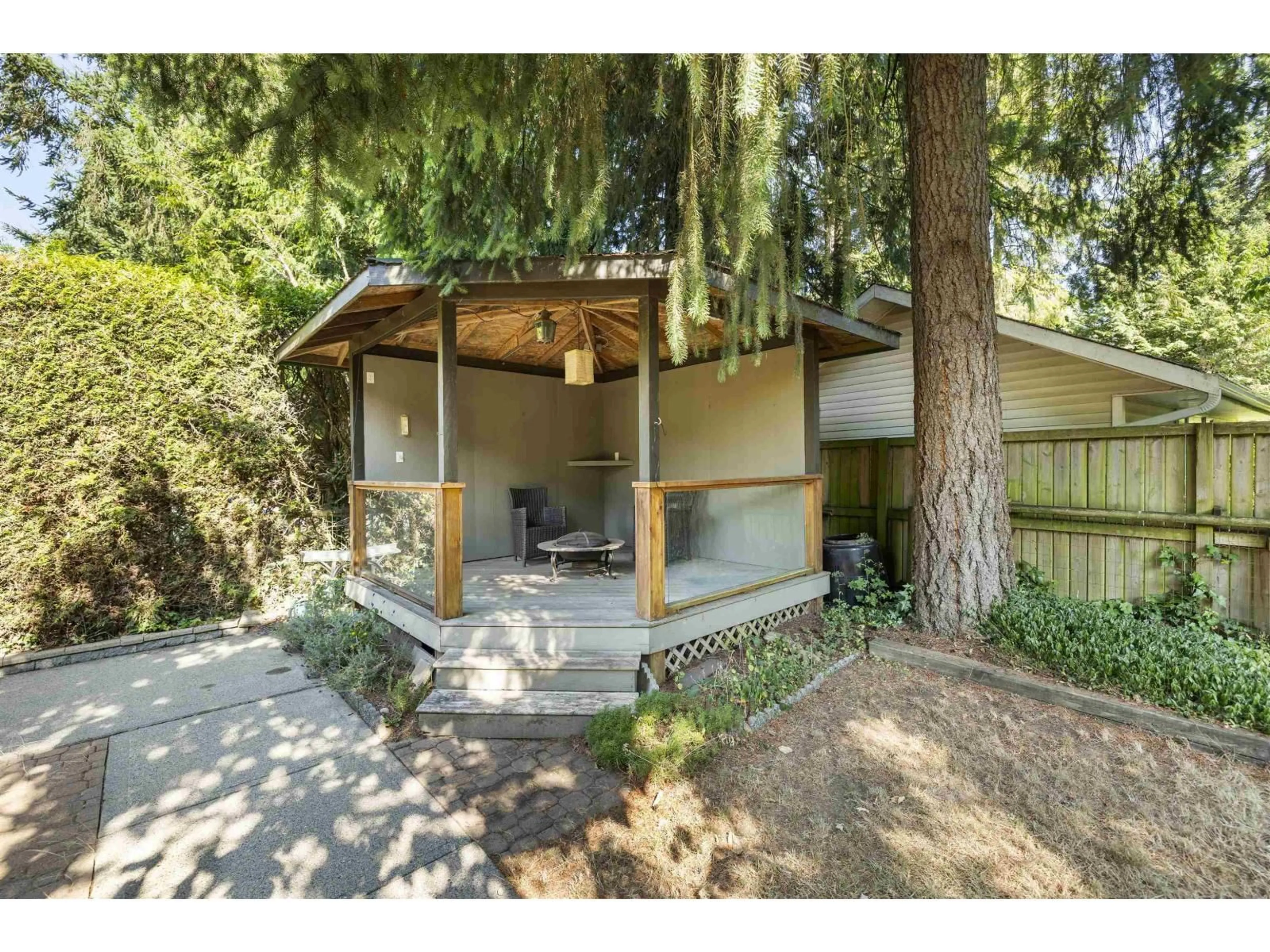 Home with vinyl exterior material, unknown for 20179 37 AVENUE, Langley British Columbia V3A7K5