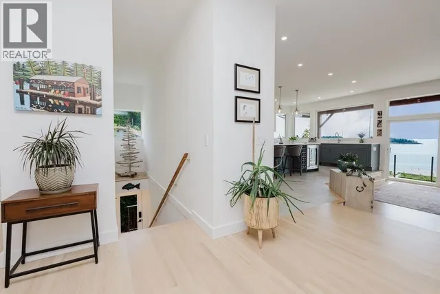 6889 ISLAND VIEW ROAD, Sechelt 5