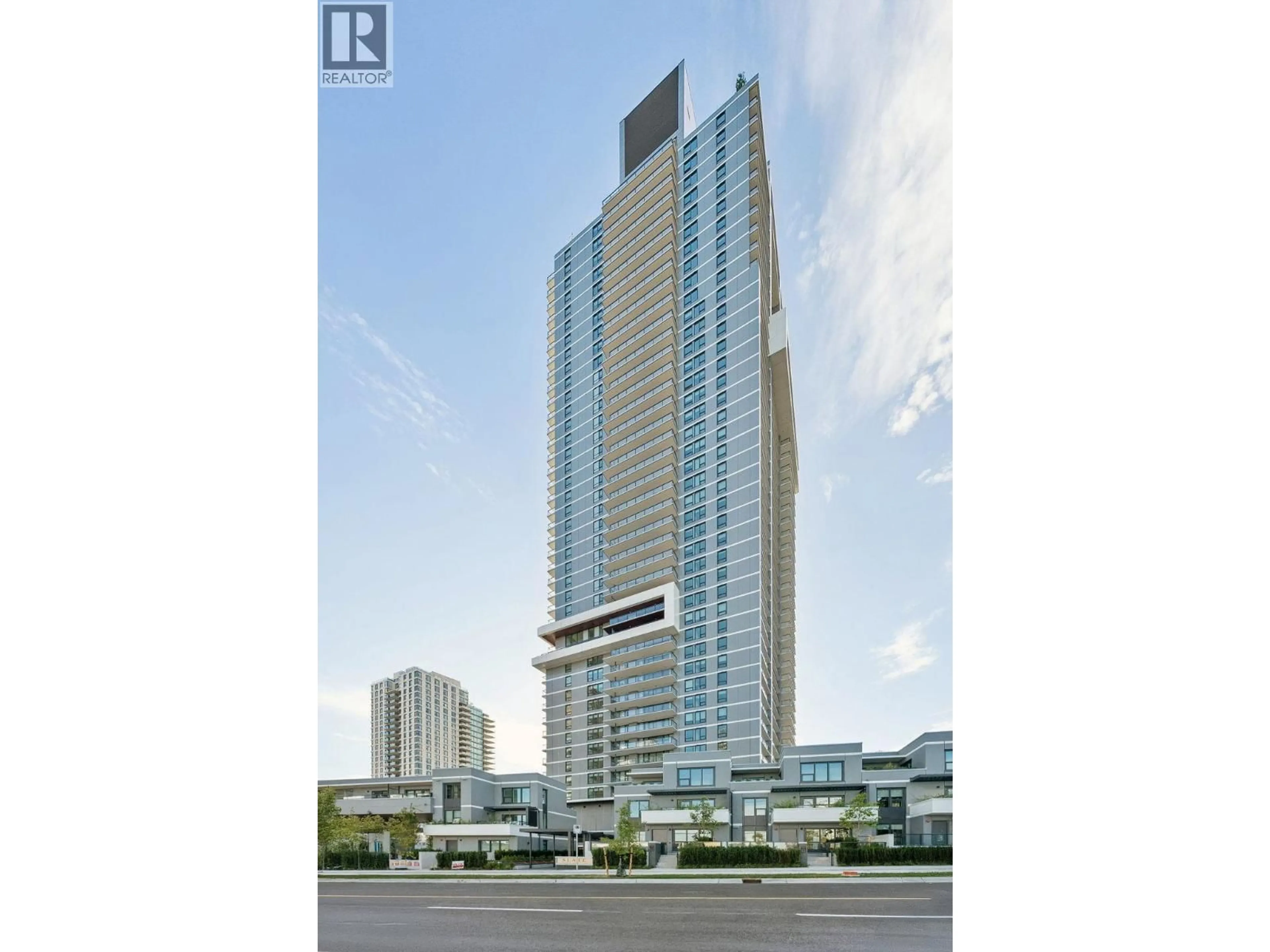 Indoor foyer for 1506 - 2135 SPRINGER AVENUE, Burnaby British Columbia V5B0C1