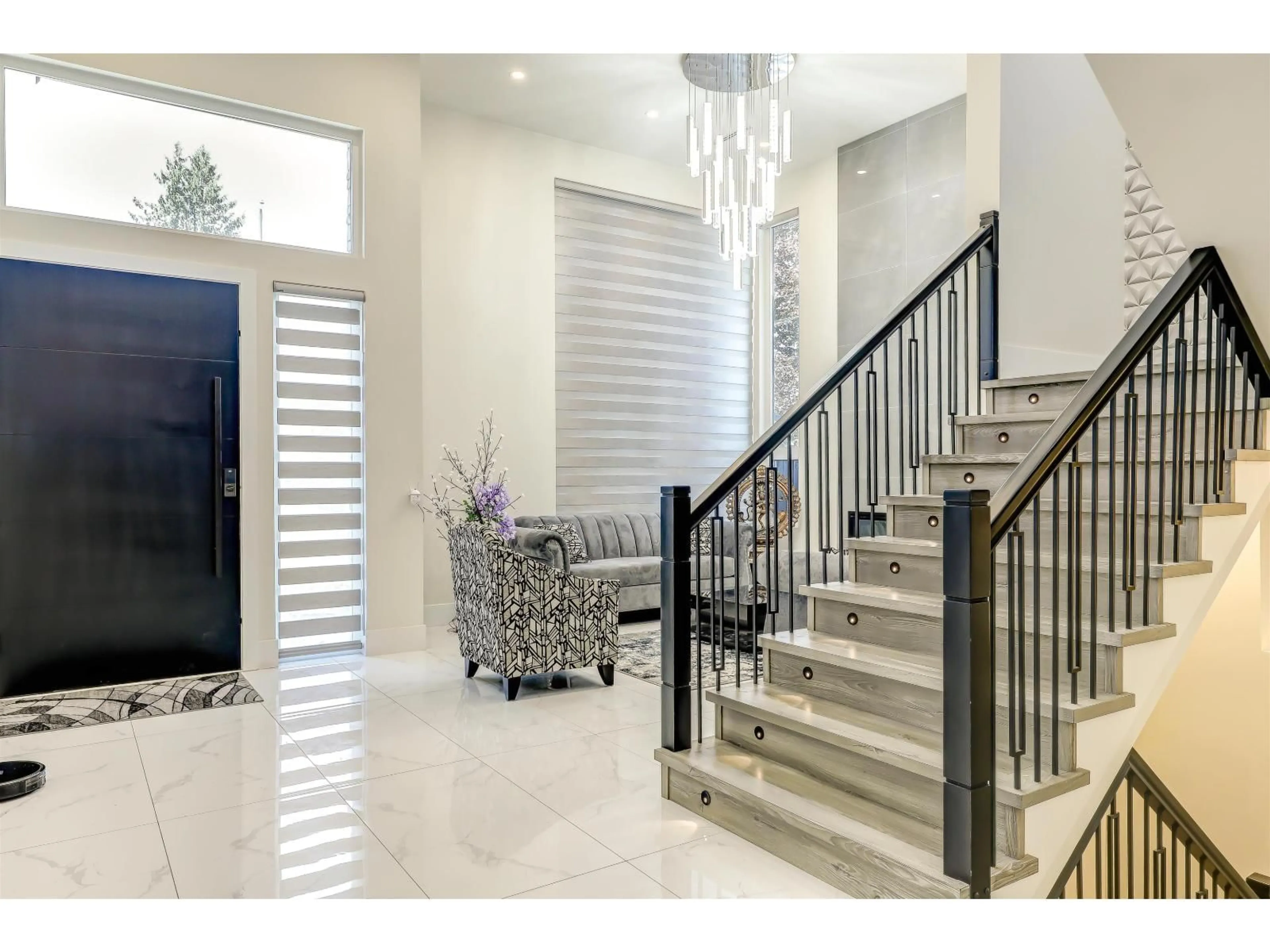 Indoor entryway for 9420 119 STREET, Delta British Columbia V4C6M6