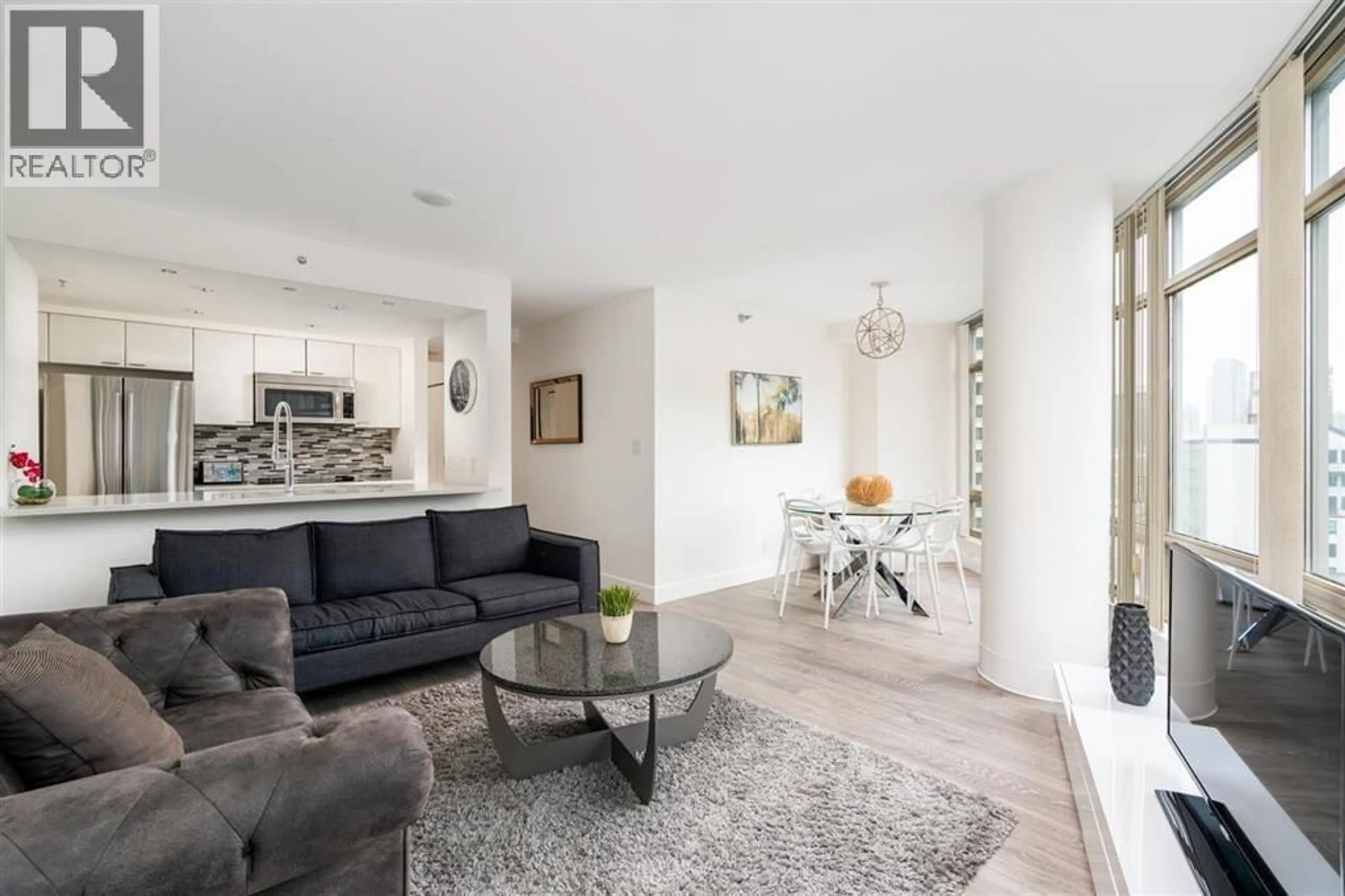 Living room with furniture, unknown for 902 - 1200 ALBERNI STREET, Vancouver British Columbia V6E1A6