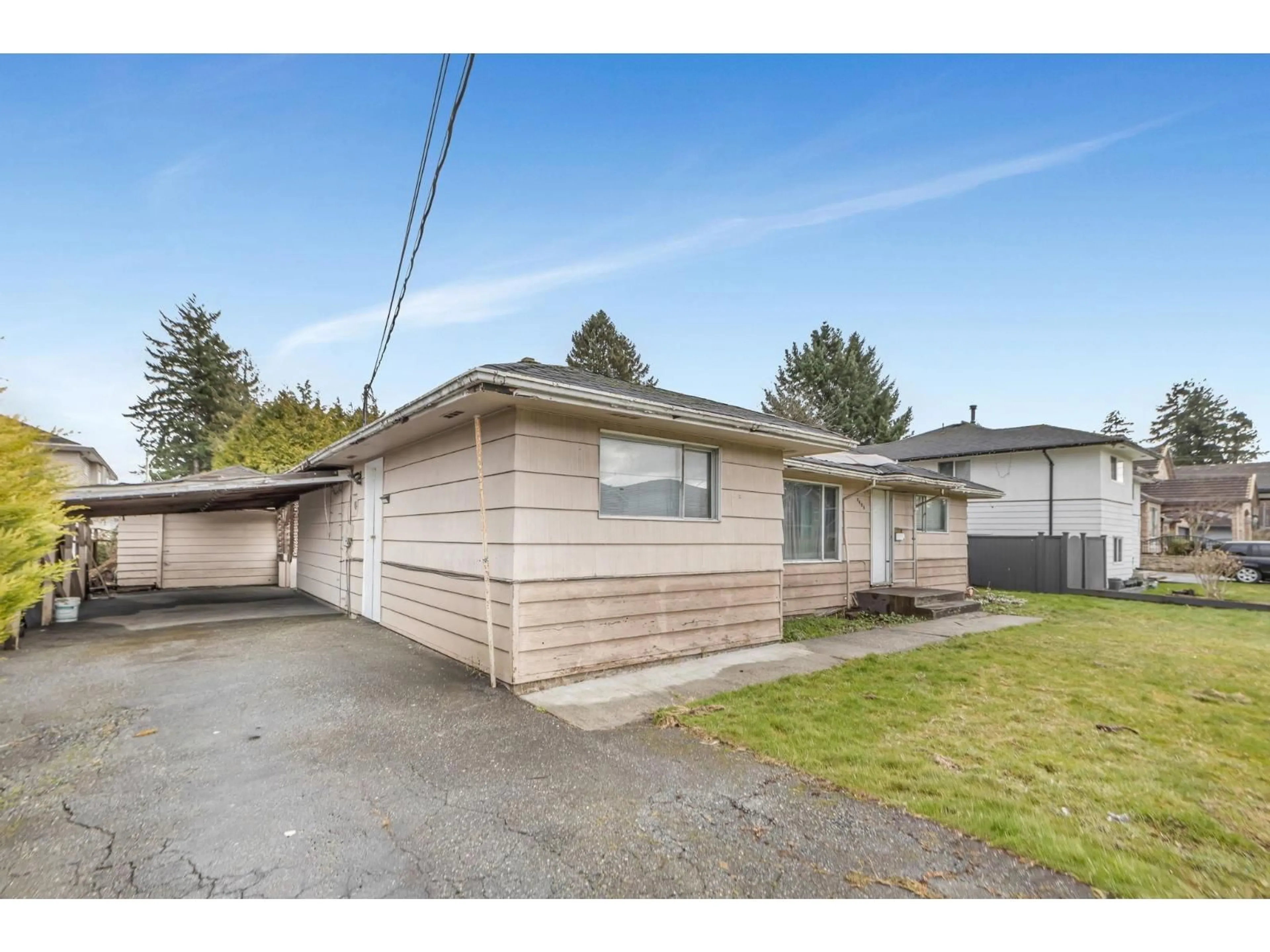 Unknown for 8498 122 STREET, Surrey British Columbia V3W3T1
