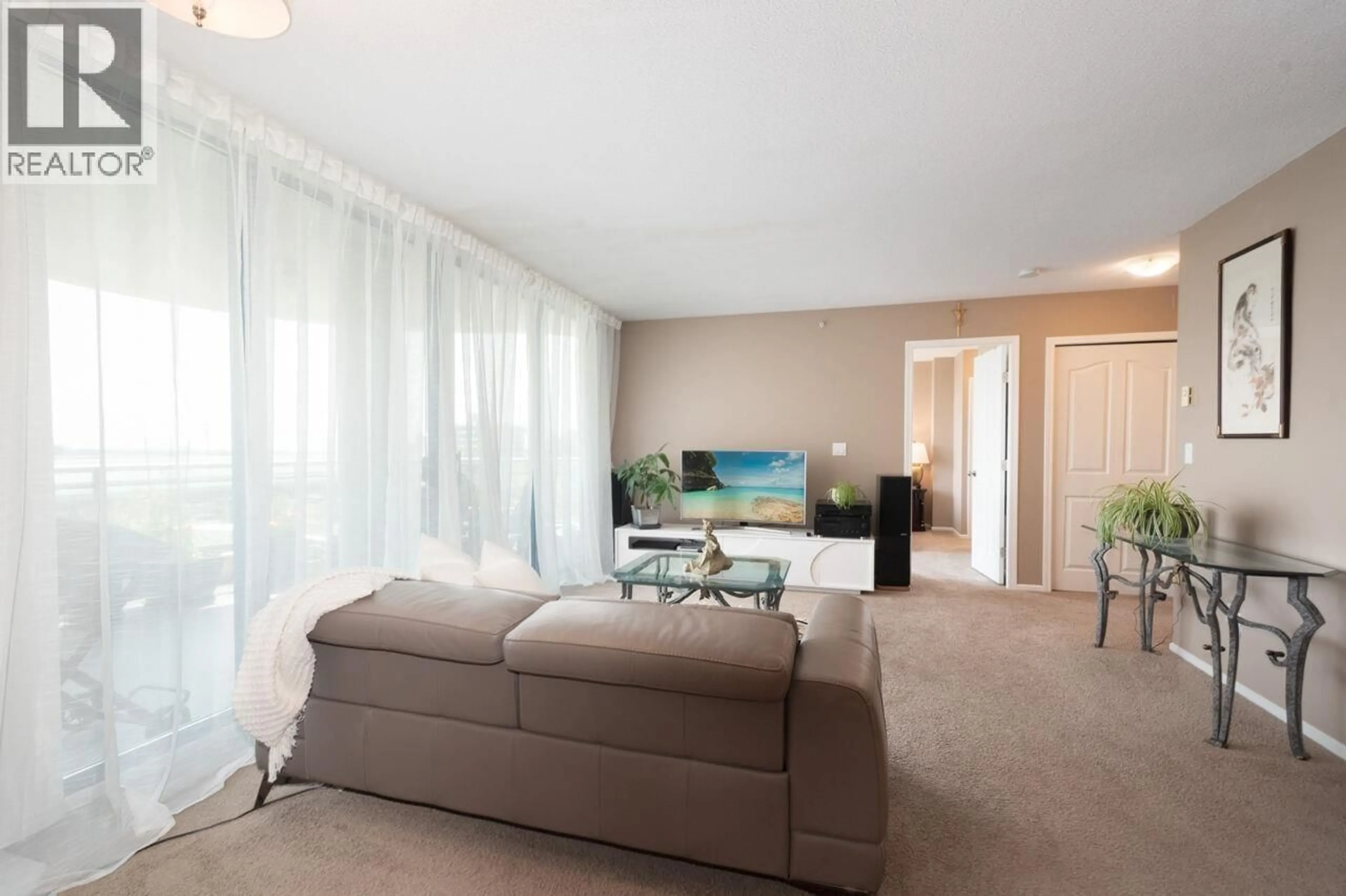 Living room with furniture, carpet floor for 804 - 739 PRINCESS STREET, New Westminster British Columbia V3M6V6