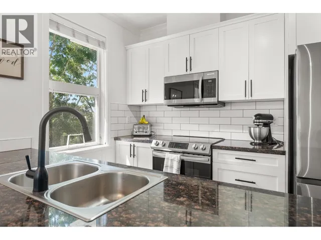 303 - 1375 VIEW CRESCENT, Delta 4