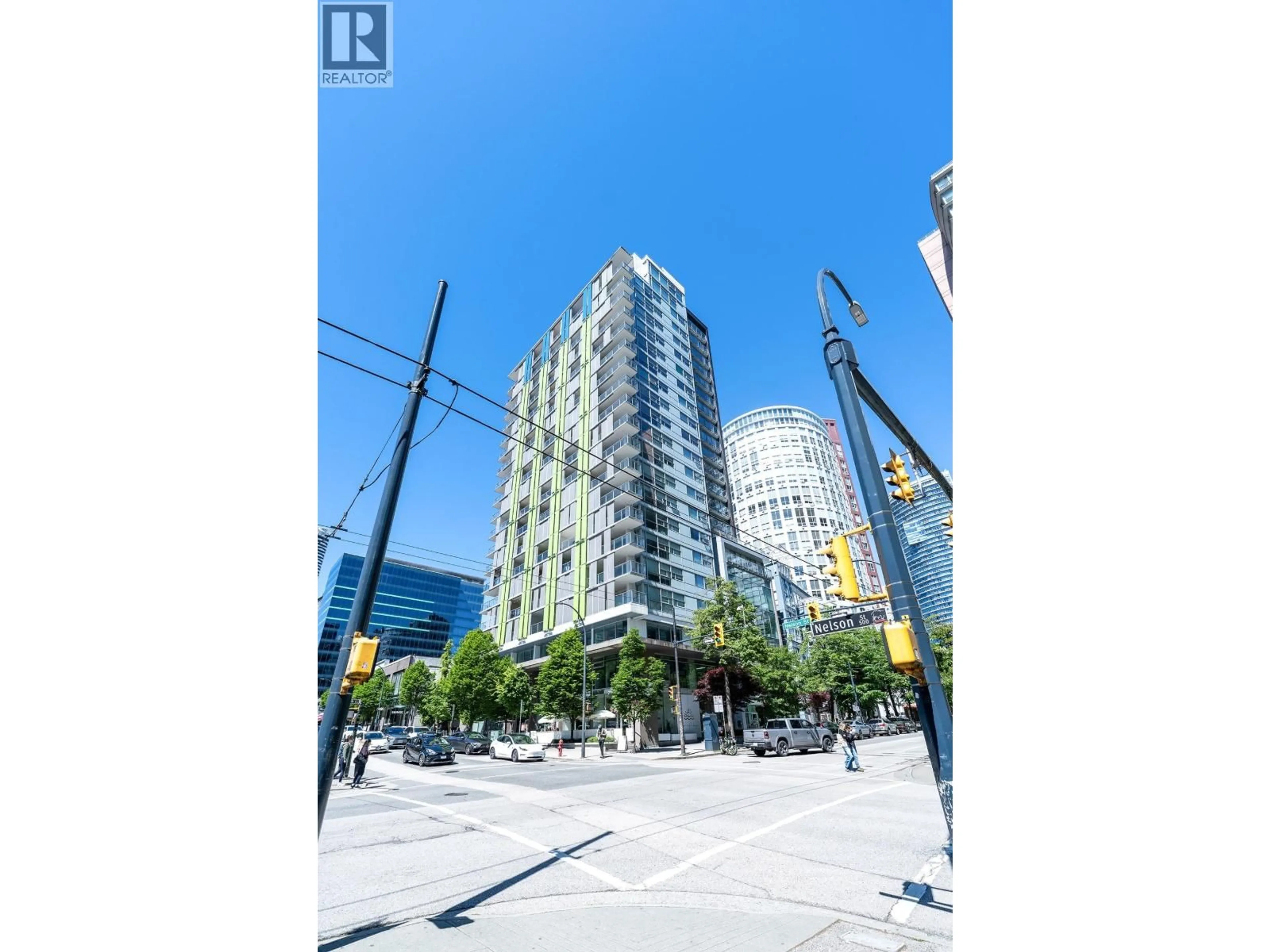A pic from outside/outdoor area/front of a property/back of a property/a pic from drone, street for 908 - 999 SEYMOUR STREET, Vancouver British Columbia V6B0M5