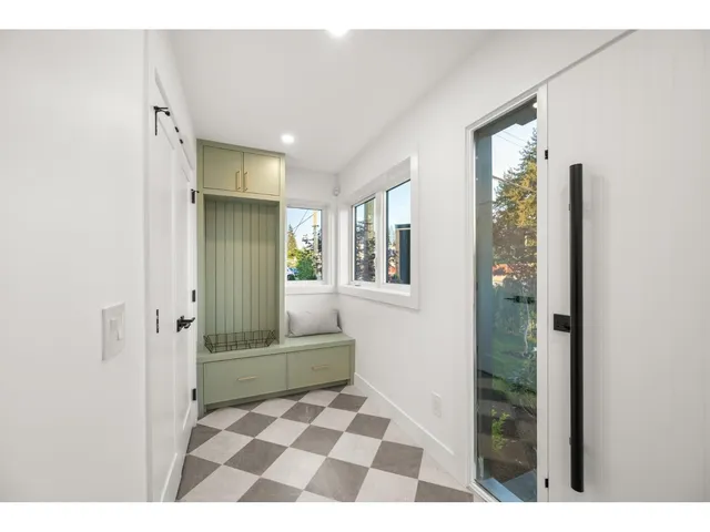 1 - 2491 LYNDEN STREET, Abbotsford 3