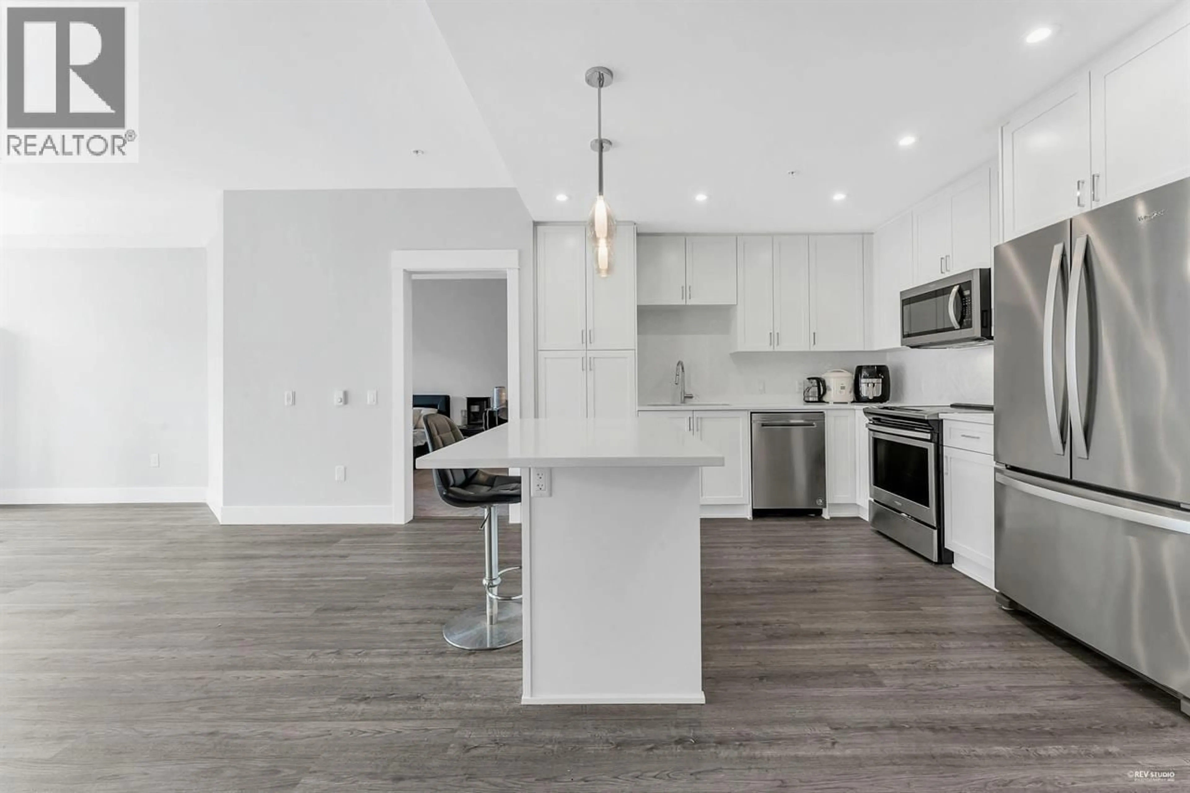 Open concept kitchen, unknown for 4415 - 2180 KELLY AVENUE, Port Coquitlam British Columbia V3C1Y4