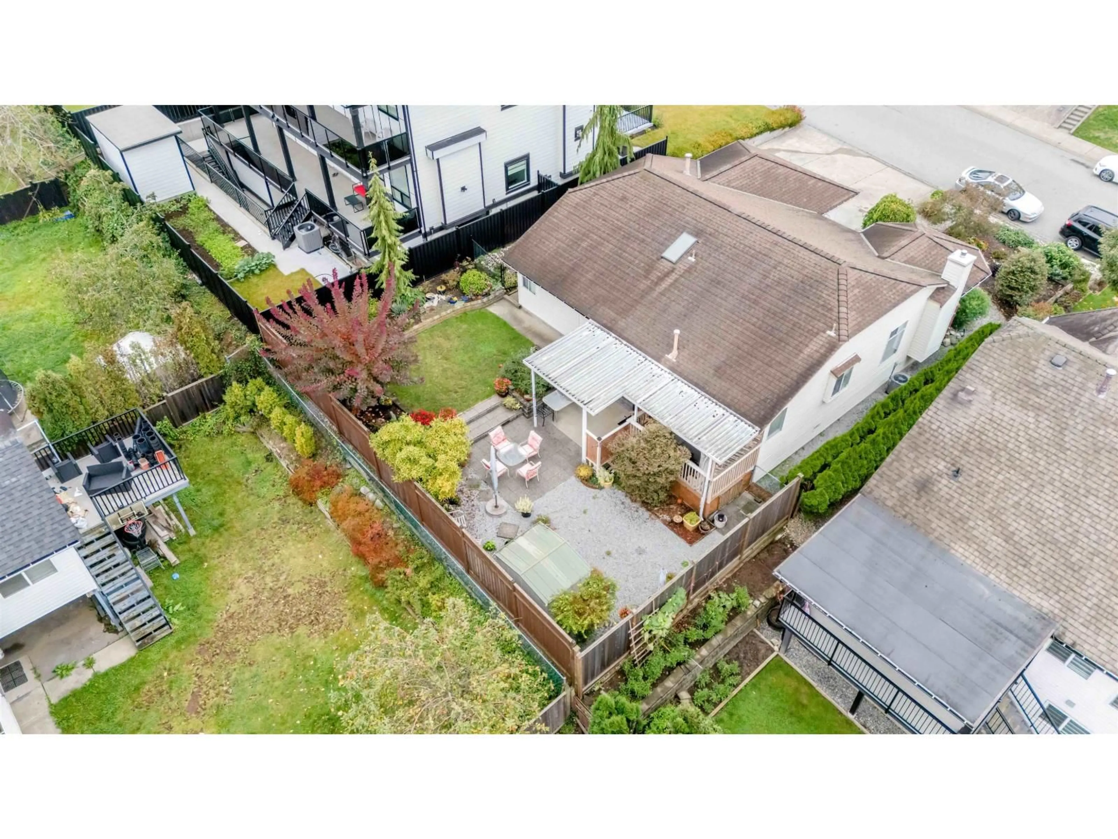 A pic from outside/outdoor area/front of a property/back of a property/a pic from drone, unknown for 2830 CROSSLEY DRIVE, Abbotsford British Columbia V2T5H4