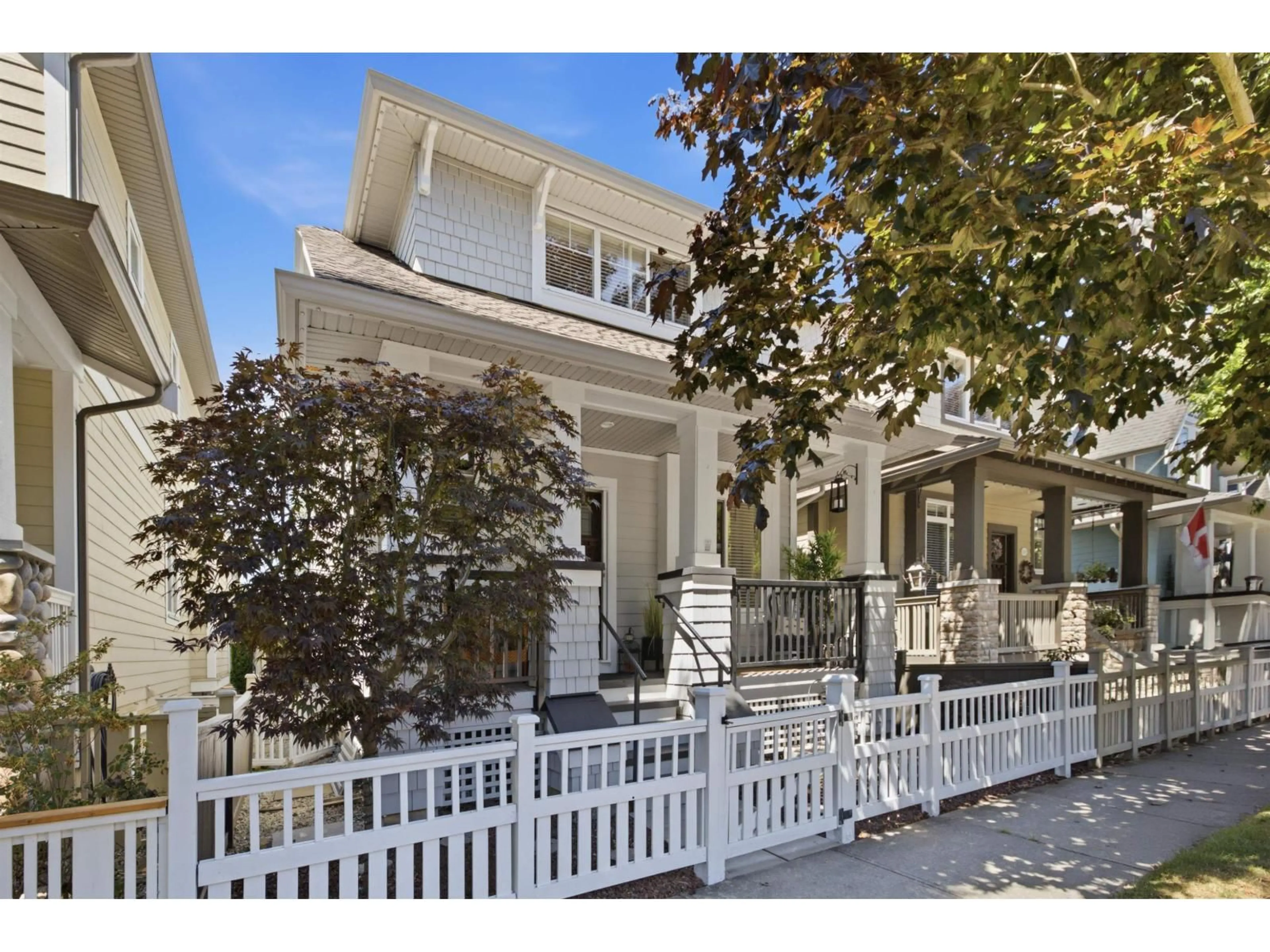 Home with vinyl exterior material, street for 139 172A STREET, Surrey British Columbia V3Z9P9