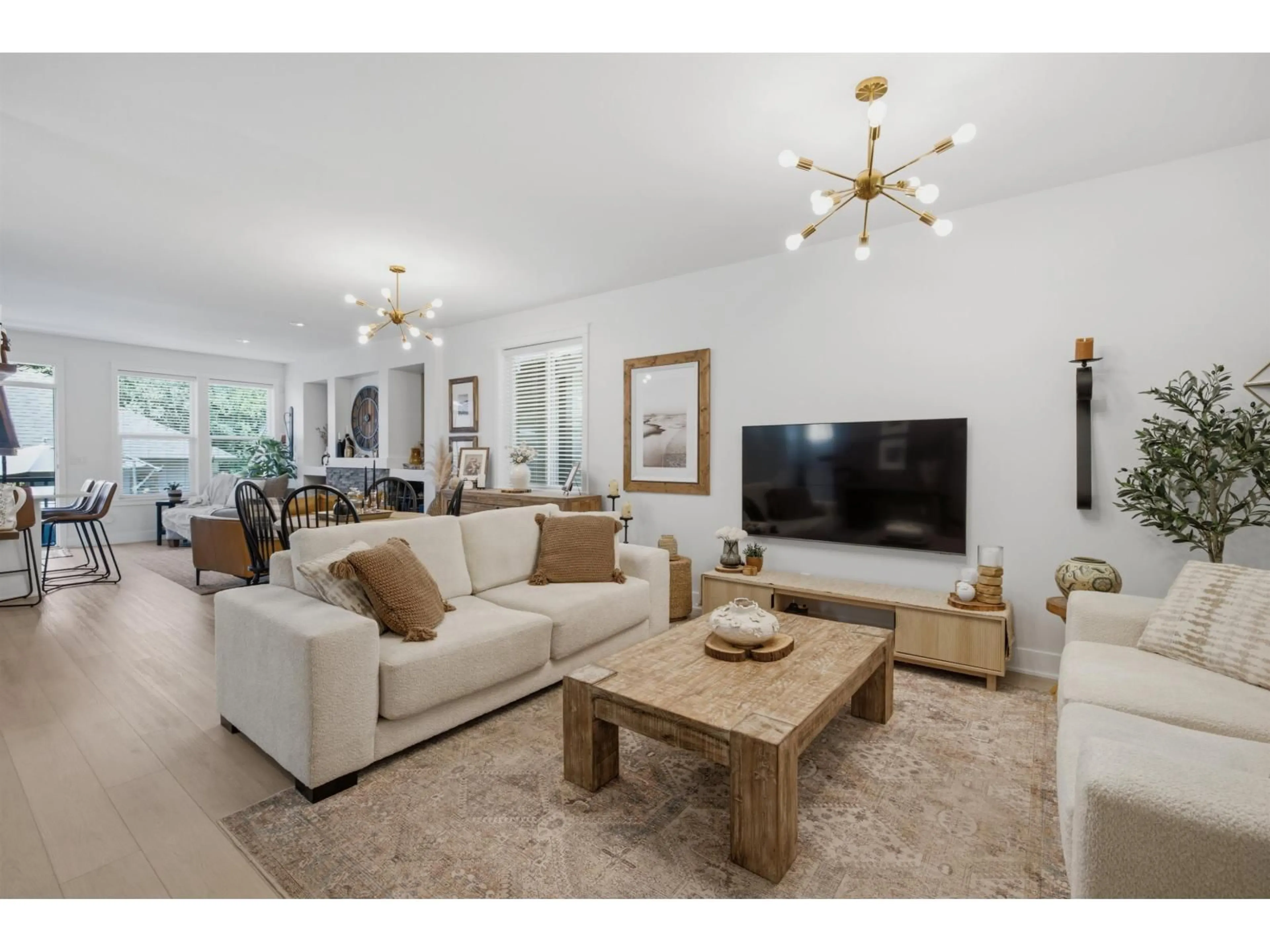 Living room with furniture, unknown for 139 172A STREET, Surrey British Columbia V3Z9P9