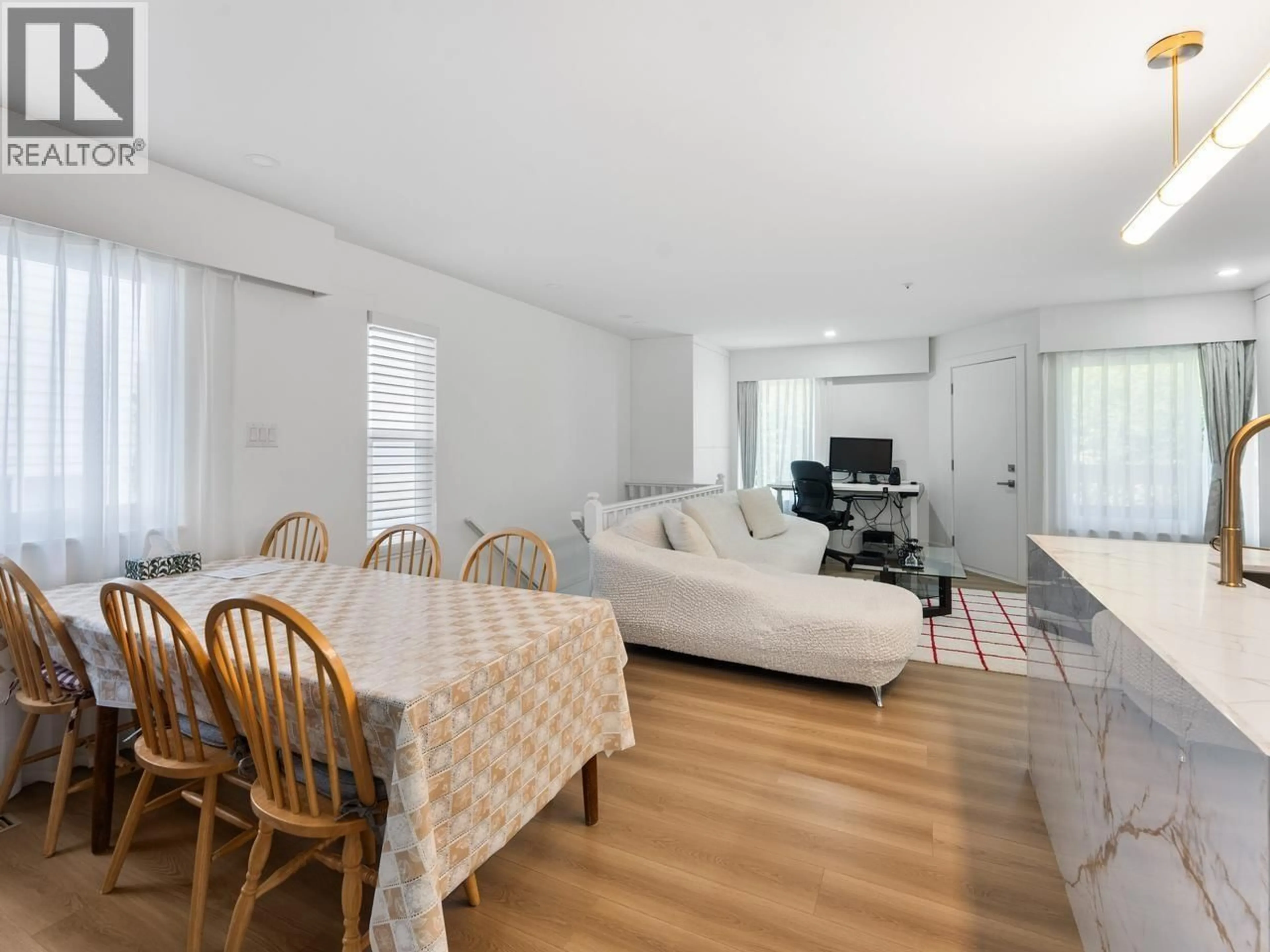 Living room with furniture, unknown for 310 16TH AVENUE, Vancouver British Columbia V5T2T6