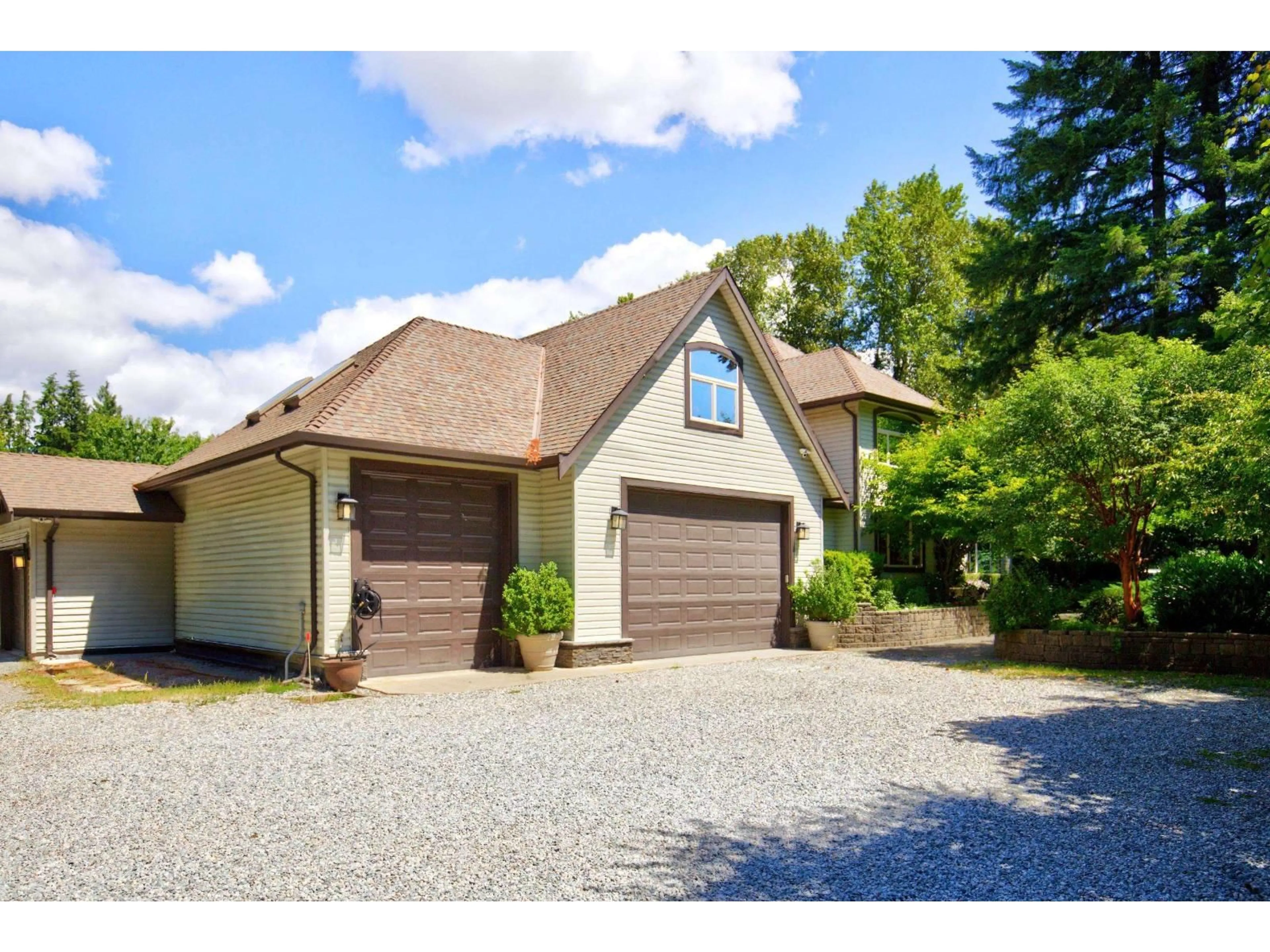 Unknown for 19185 90 AVENUE, Surrey British Columbia V4N3X2