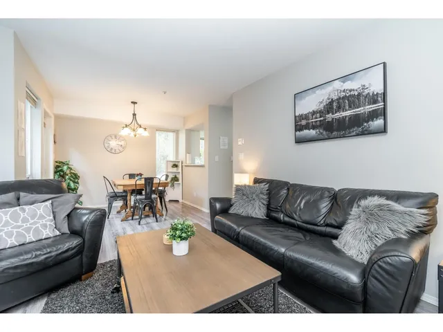 107 - 1275 SCOTT DRIVE, Hope 3