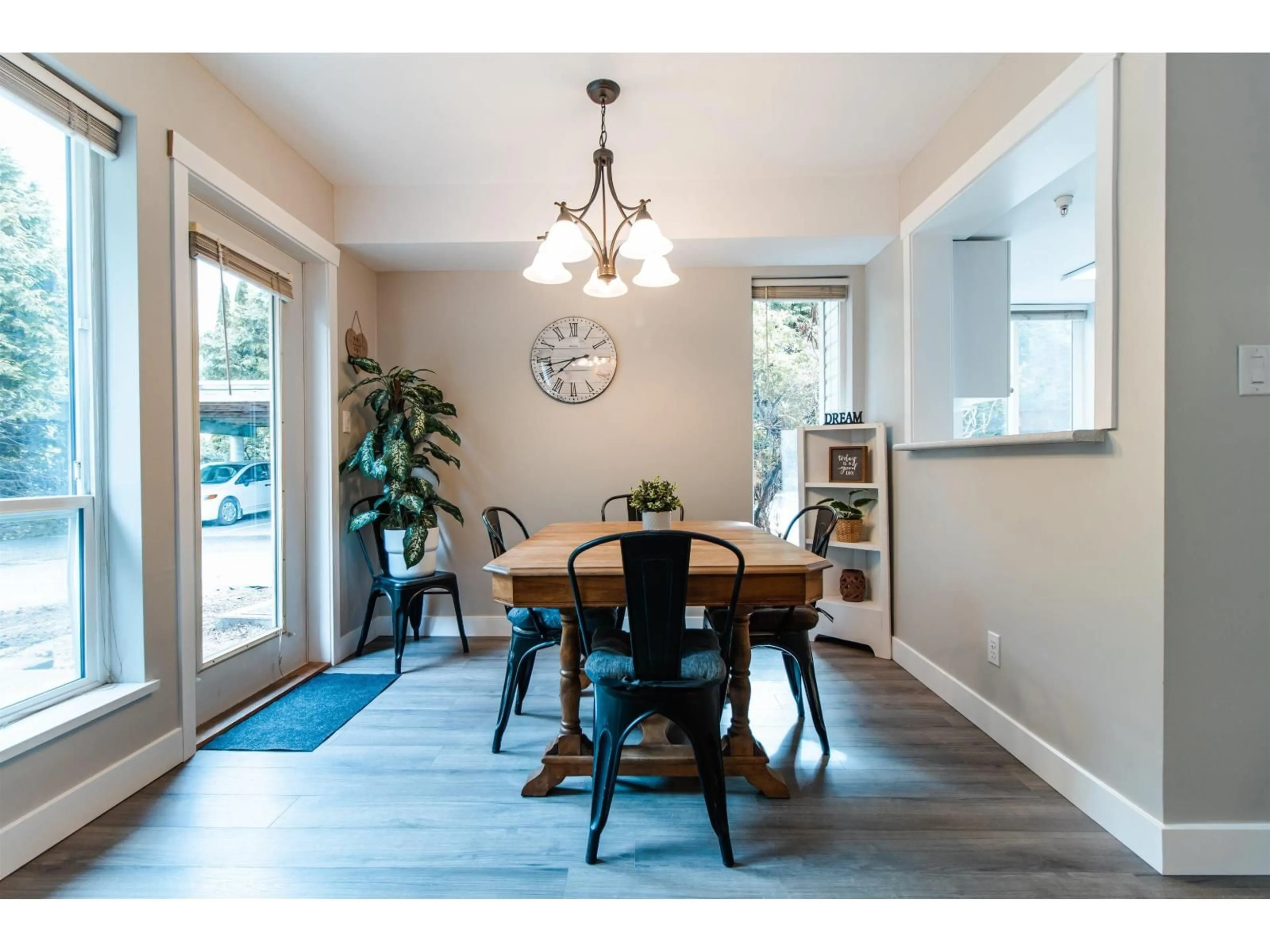 Dining room, wood/laminate floor for 107 - 1275 SCOTT DRIVE, Hope British Columbia V0X1L4