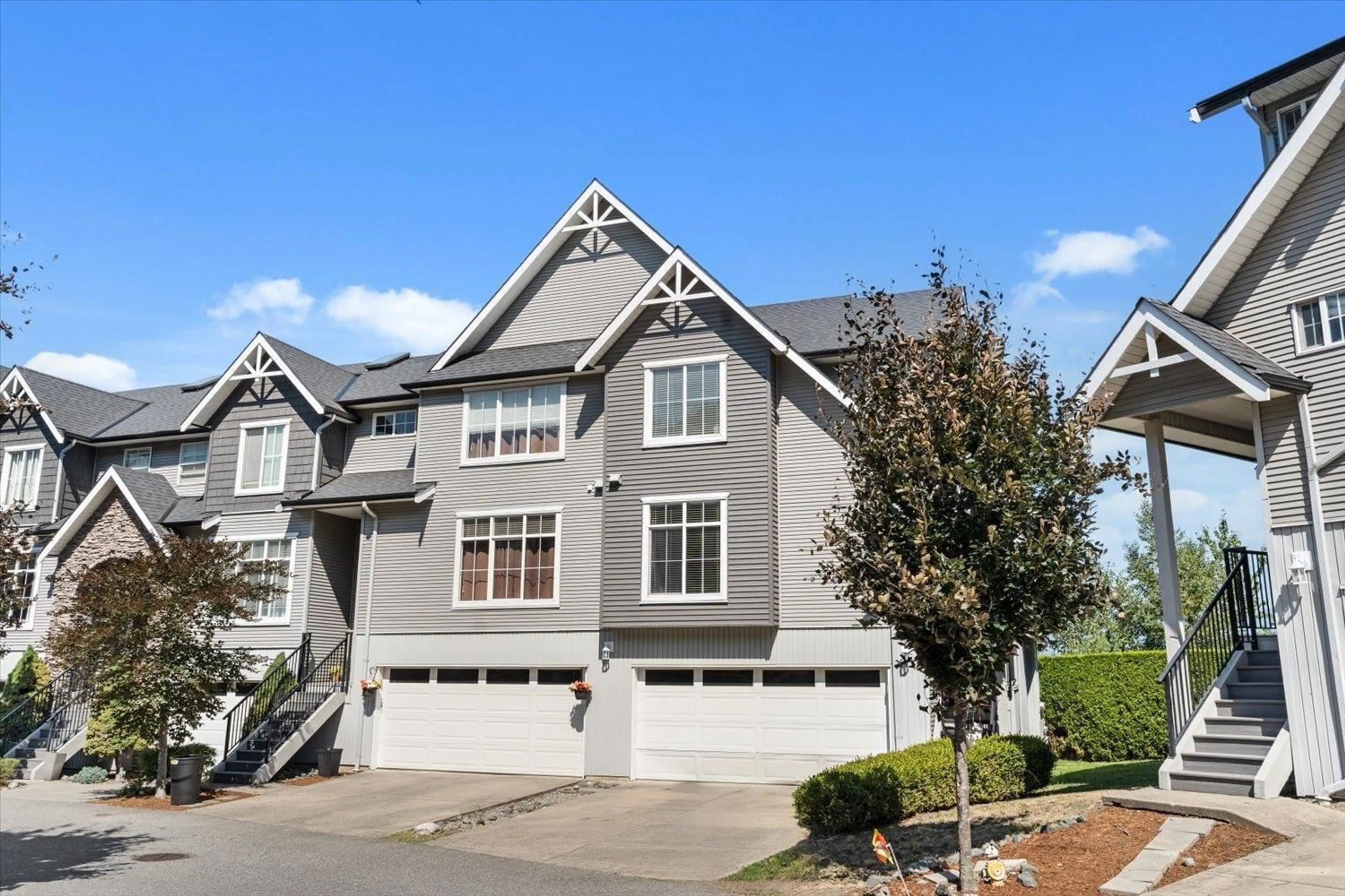 Home with vinyl exterior material, street for 23 - 5965 JINKERSON ROAD, Chilliwack British Columbia V2R5Z7