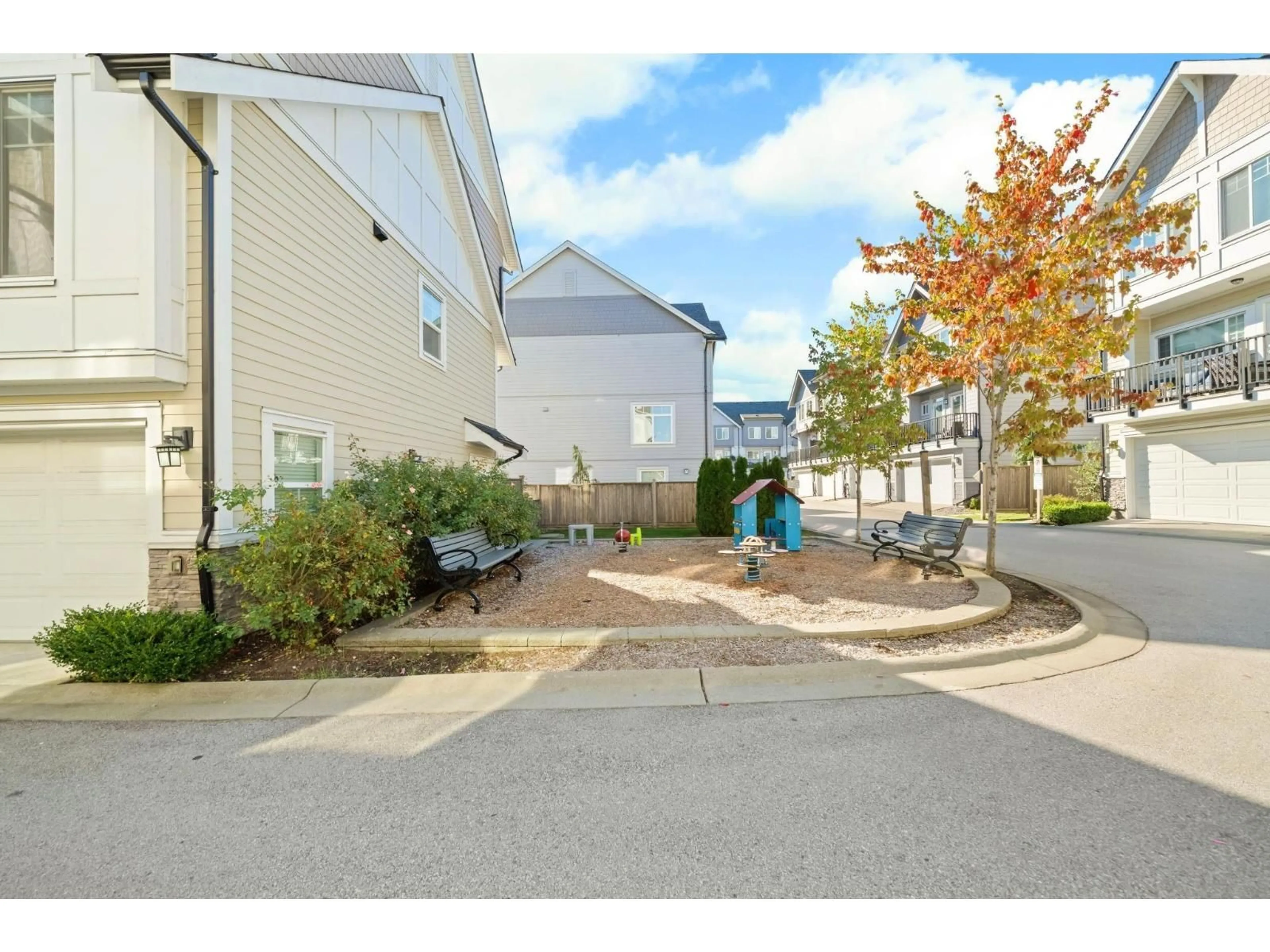 Patio, street for 8 - 7056 192 STREET, Surrey British Columbia V4N6S6