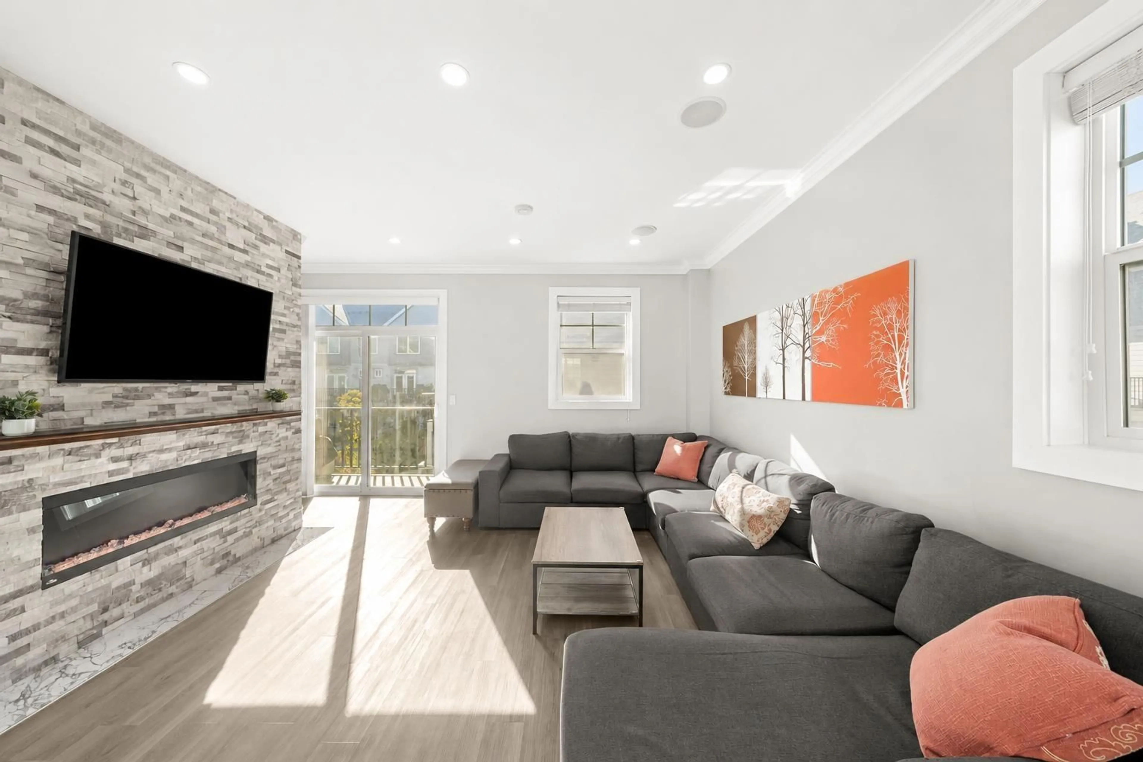Living room with furniture, unknown for 8 - 7056 192 STREET, Surrey British Columbia V4N6S6