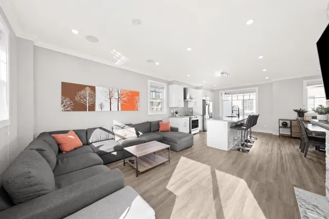 8 - 7056 192 STREET, Surrey 4