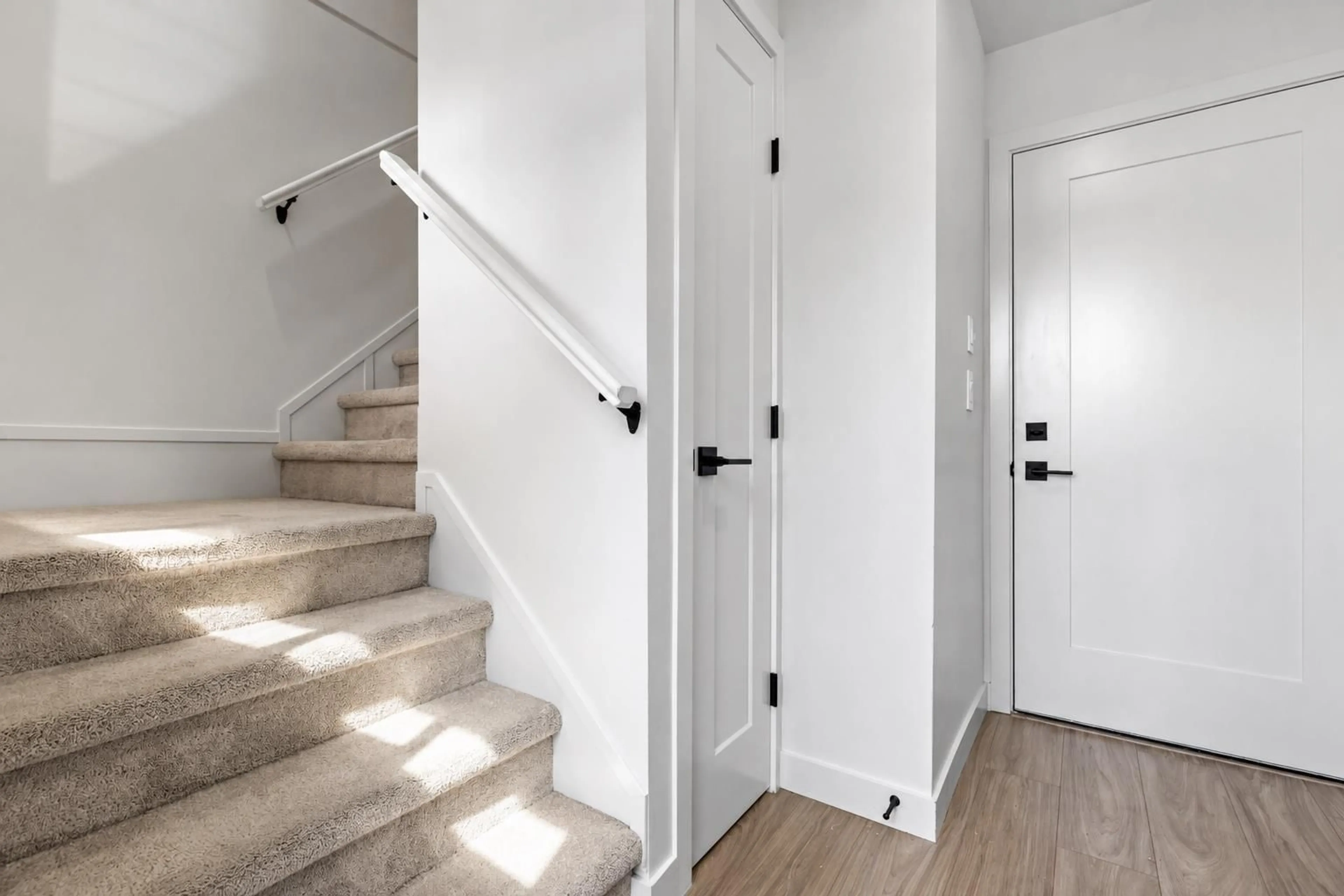 Indoor entryway for 96 - 20150 81 AVENUE, Langley British Columbia V2Y3L8