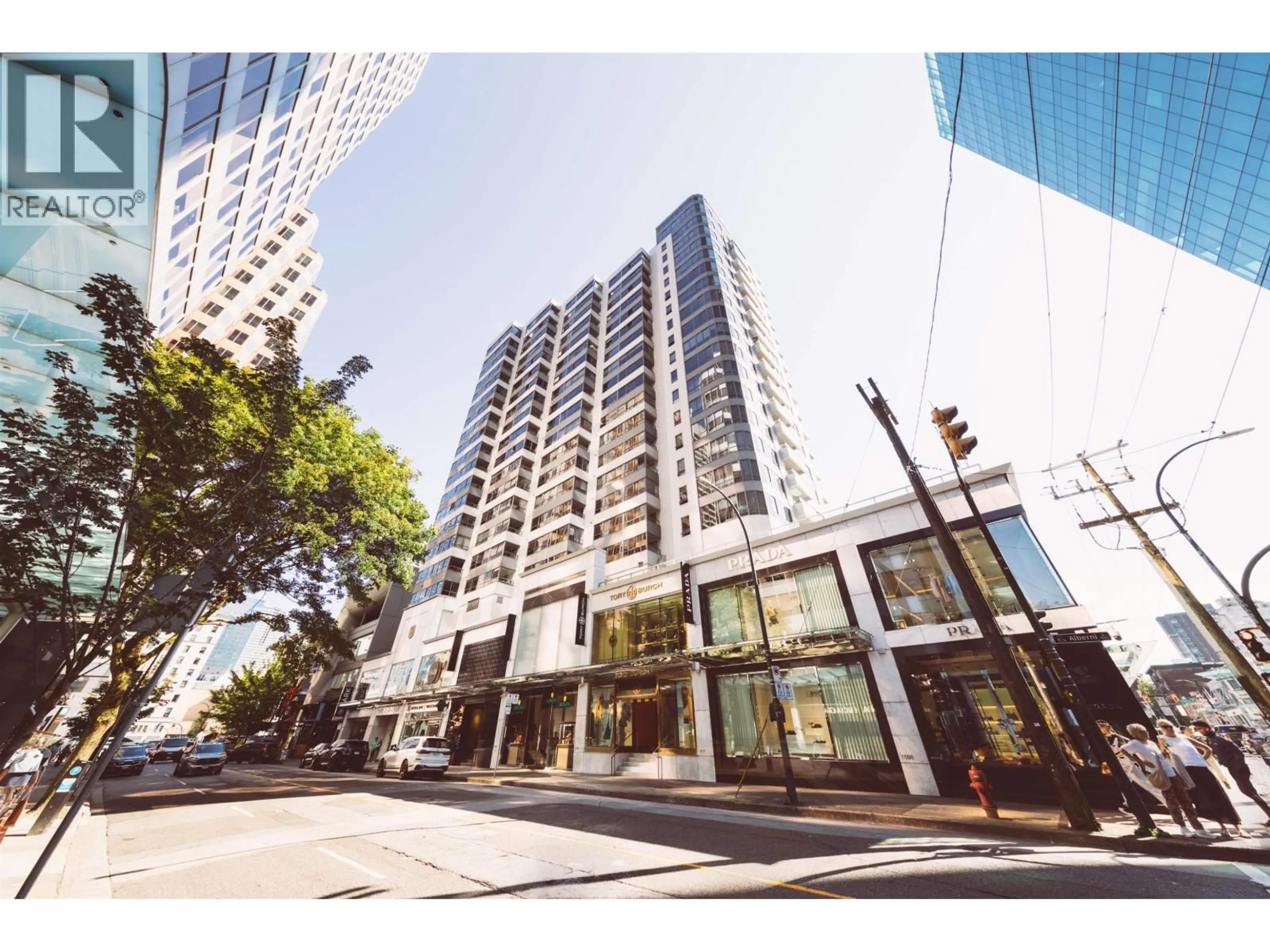 Indoor foyer for 1506 - 1060 ALBERNI STREET, Vancouver British Columbia V6E4K2