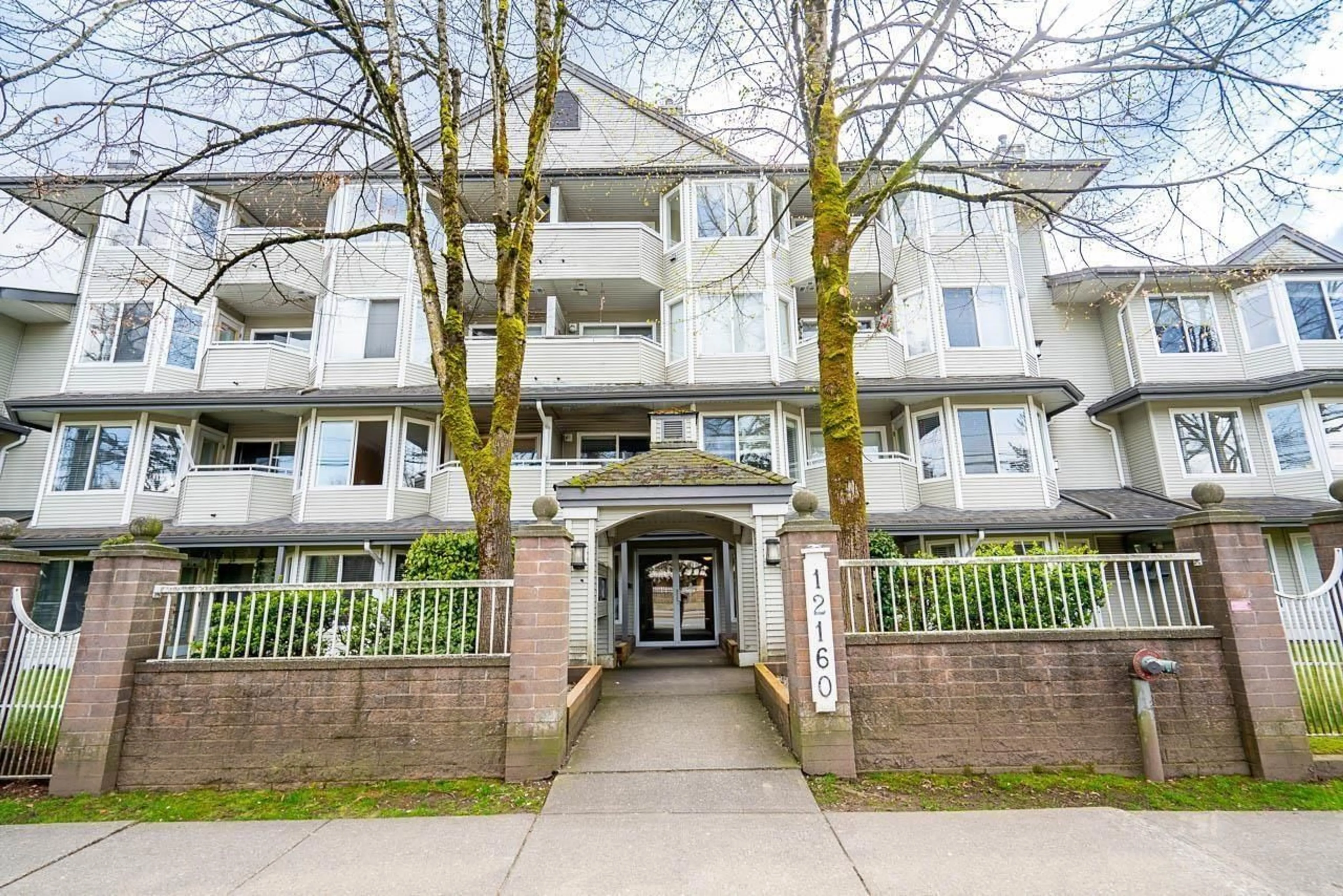 Unknown for 406 - 12160 80 AVENUE, Surrey British Columbia V3W0V3