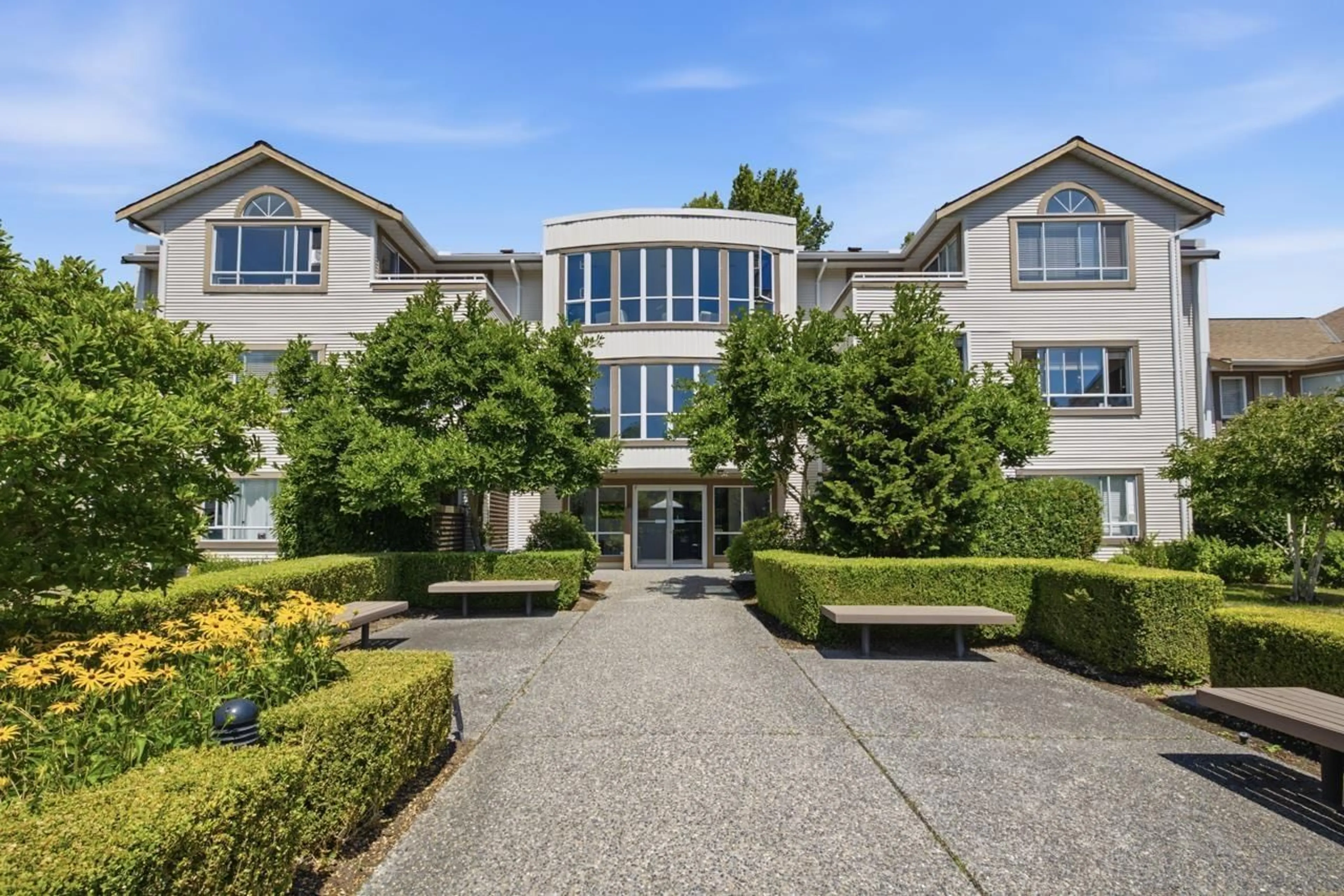 Unknown for 219 - 15991 THRIFT AVENUE, White Rock British Columbia V4B2M9