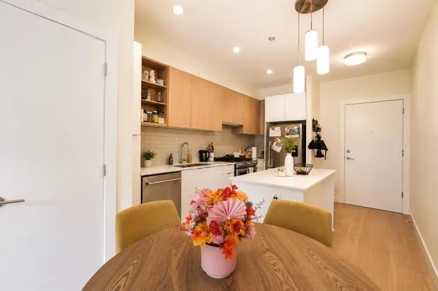 101 - 6960 NICHOLSON ROAD, Delta 4