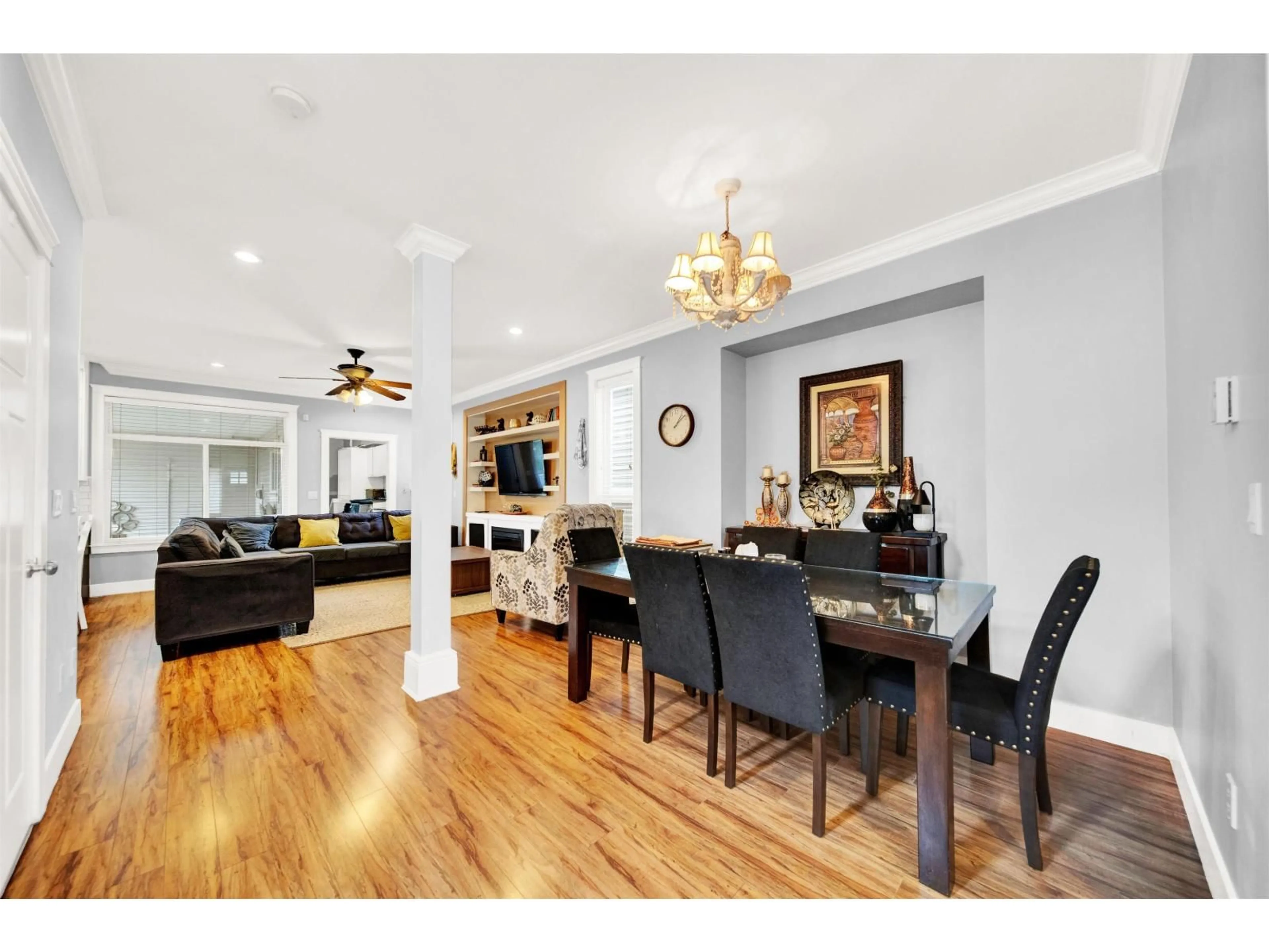 Dining room, wood/laminate floor for 7051 144B STREET, Surrey British Columbia V3S8H4