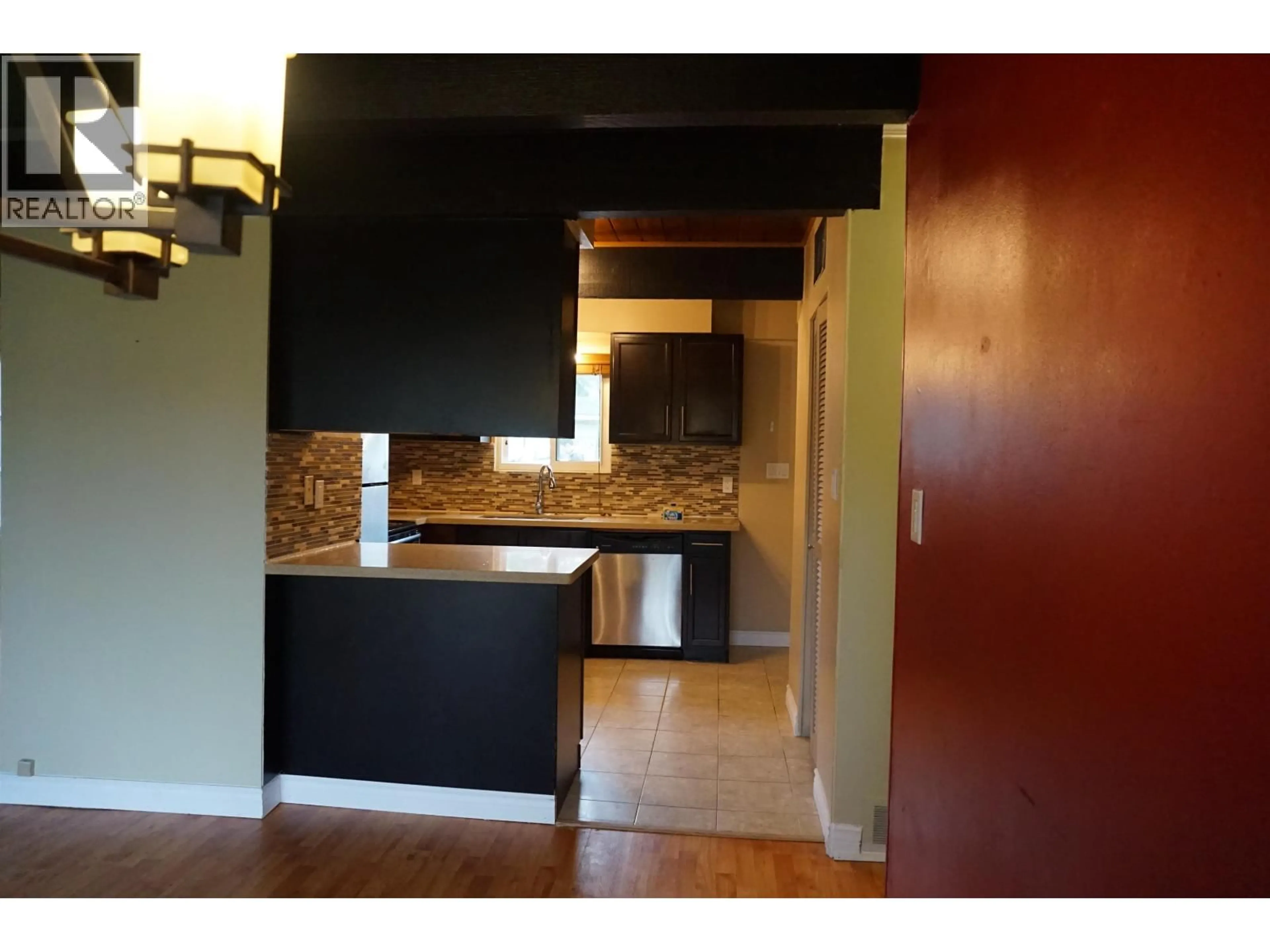 Open concept kitchen, unknown for 3944 INVERNESS STREET, Port Coquitlam British Columbia V3B3C1