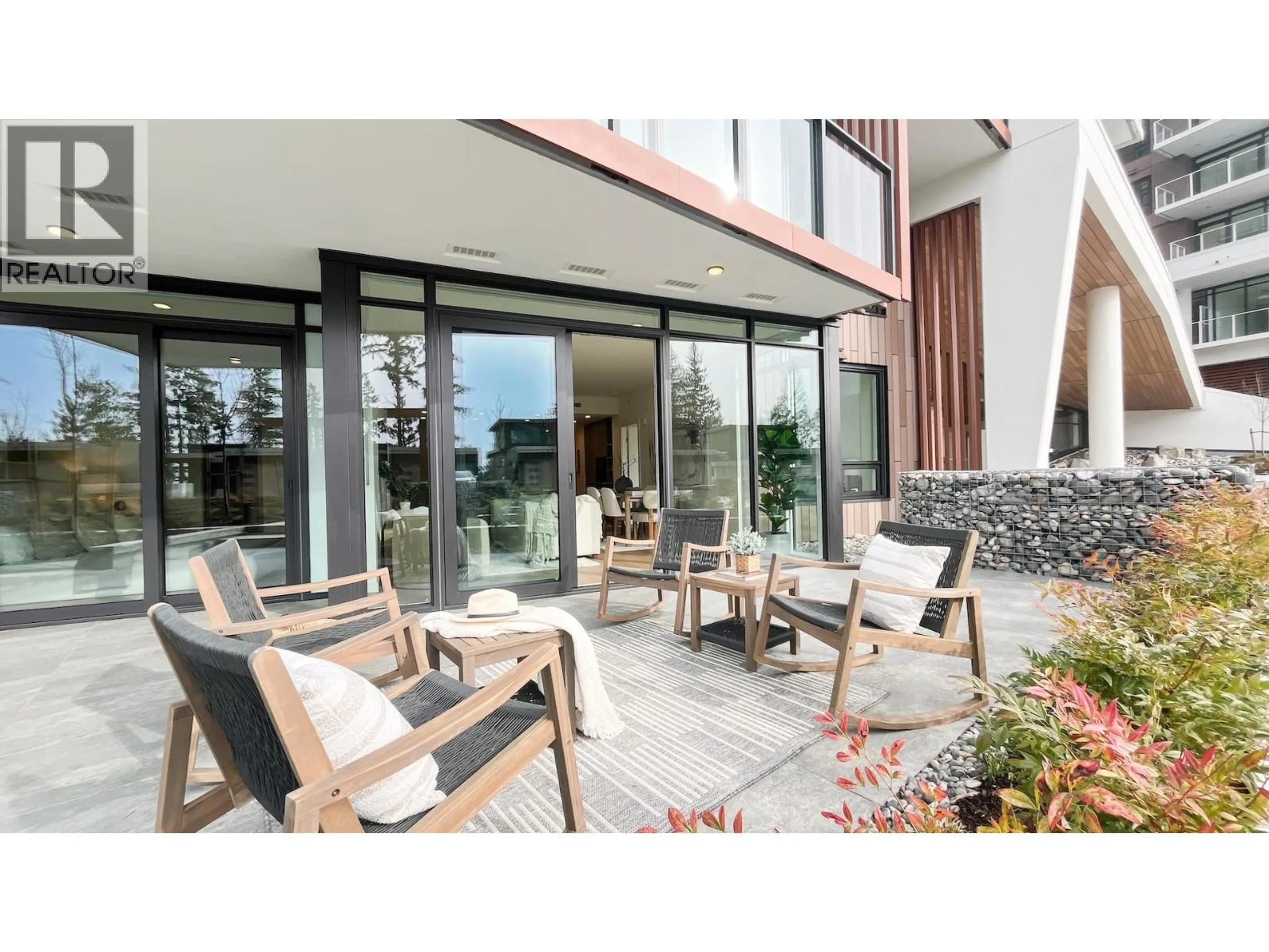 Patio, unknown for 102 - 3963 UPLANDS WAY, West Vancouver British Columbia V7S0B7