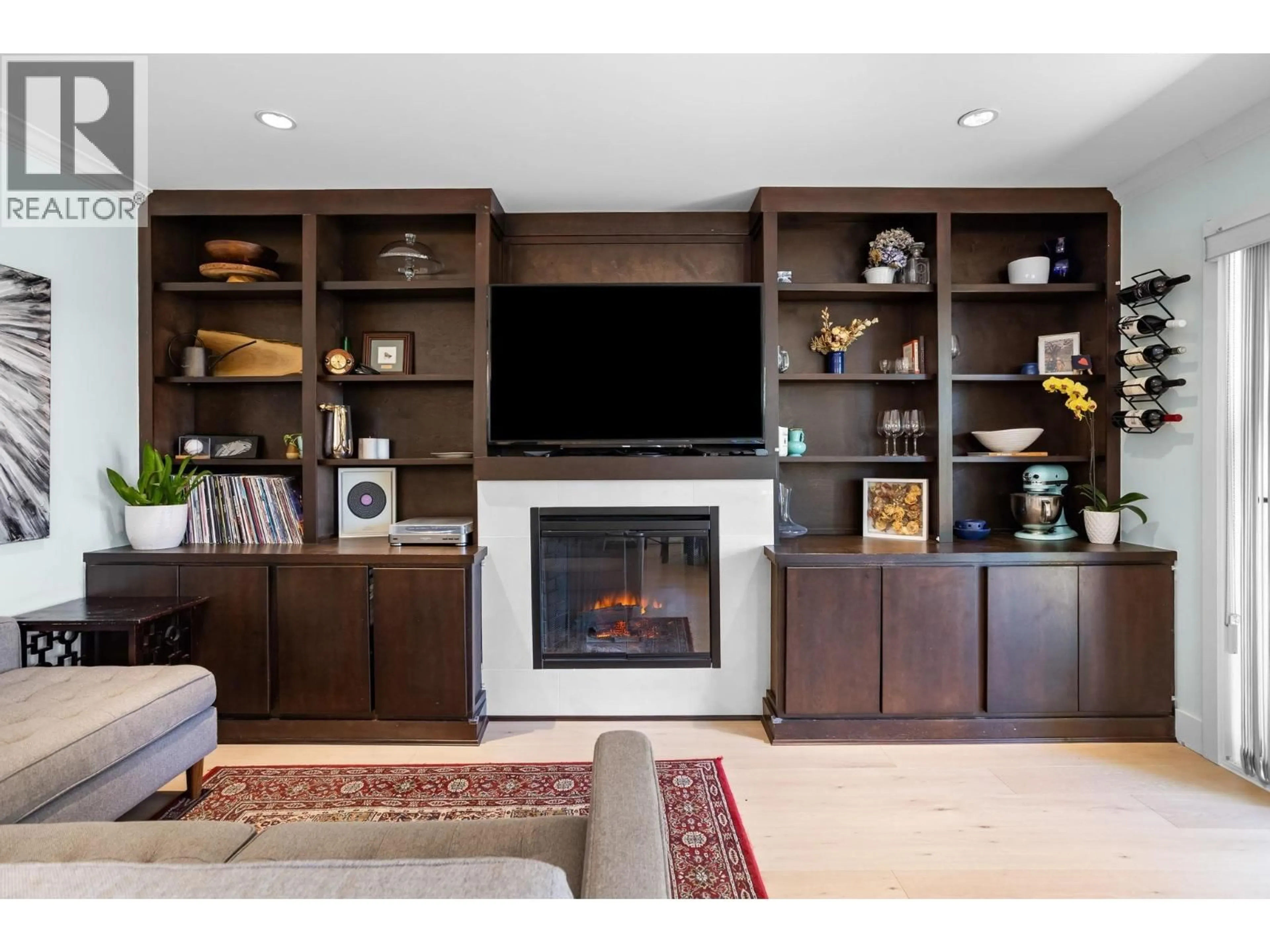 Home theater for 1121 ST. ANDREWS AVENUE, North Vancouver British Columbia V7L0A6