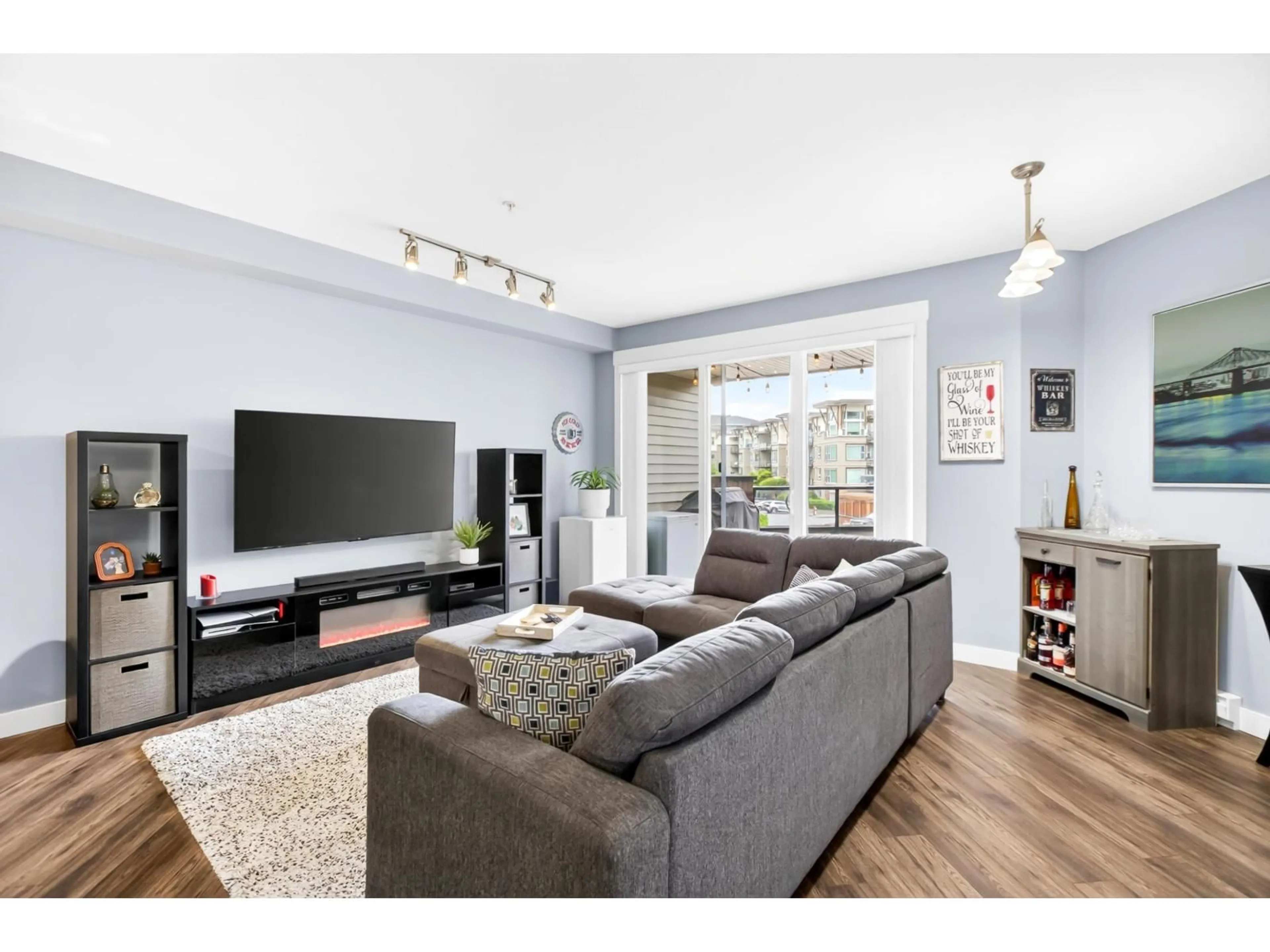 Living room with furniture, unknown for 215 - 1975 MCCALLUM ROAD, Abbotsford British Columbia V2S3N3