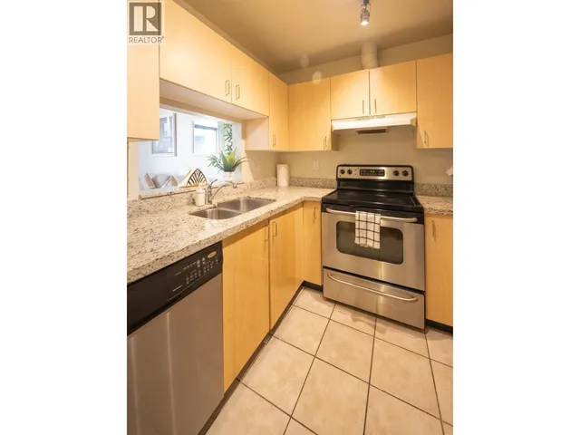 502 - 1010 HOWE STREET, Vancouver 5