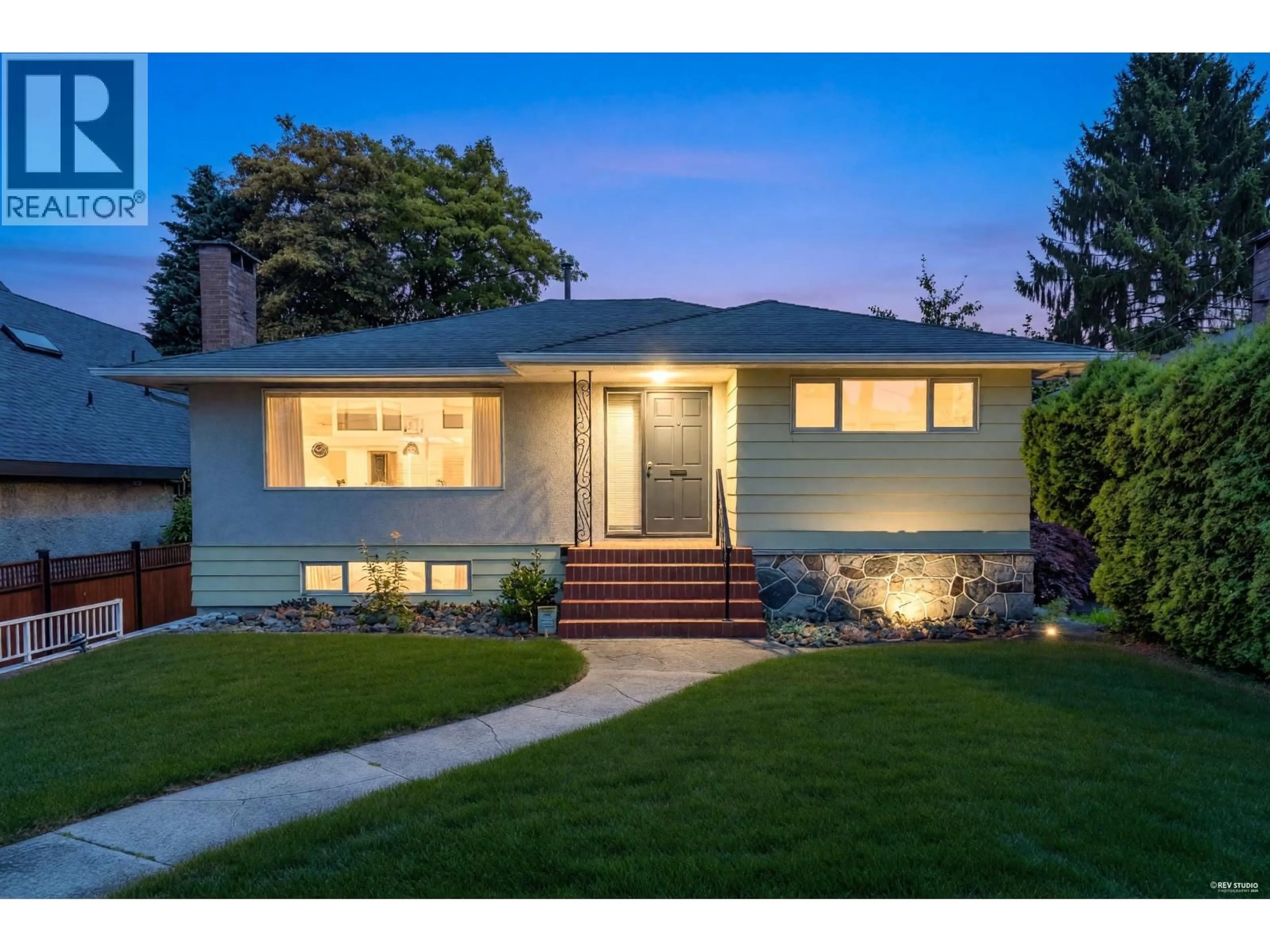 Home with vinyl exterior material, street for 6730 6TH STREET, Burnaby British Columbia V5E3S7