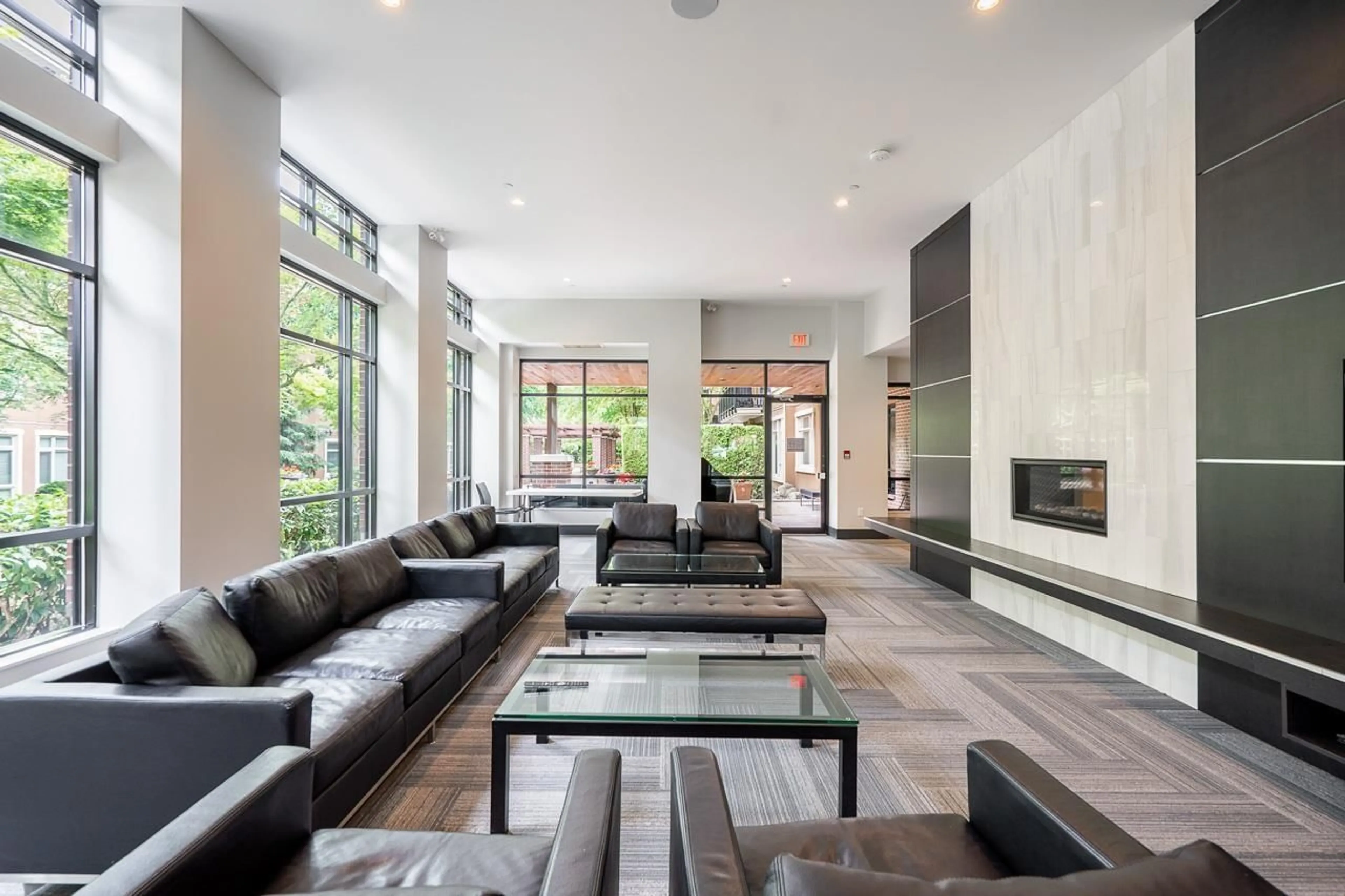 Lobby for 304 - 1975 154 STREET, Surrey British Columbia V4A4S2