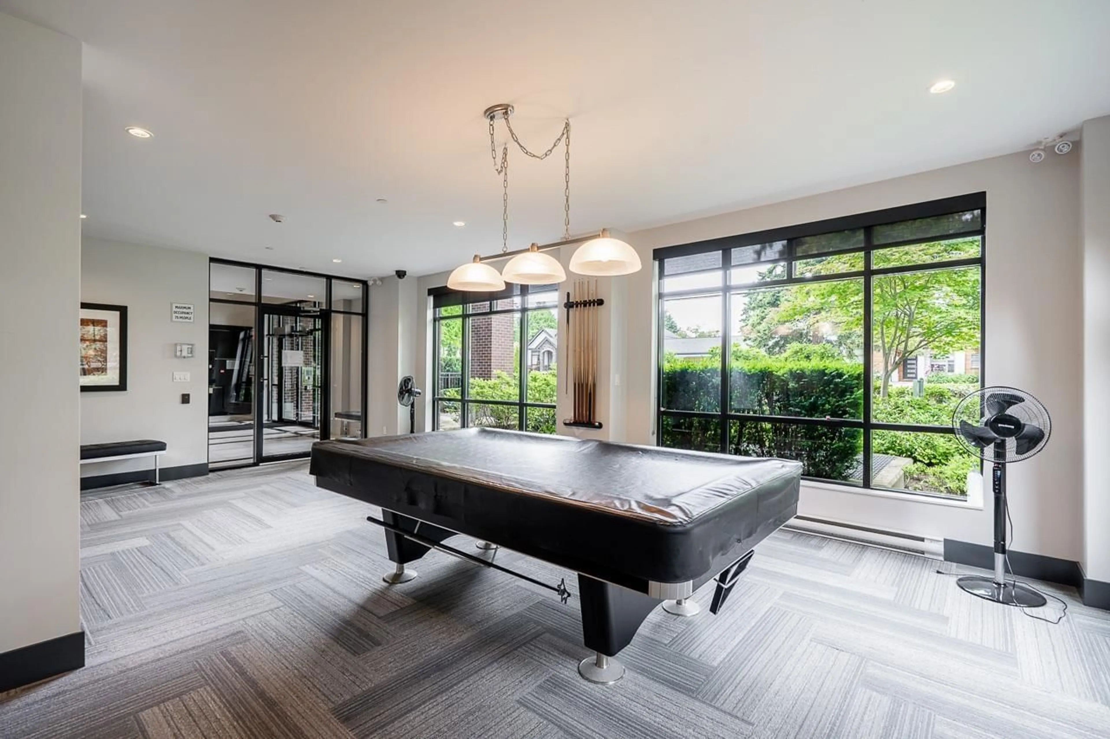 Pool for 304 - 1975 154 STREET, Surrey British Columbia V4A4S2