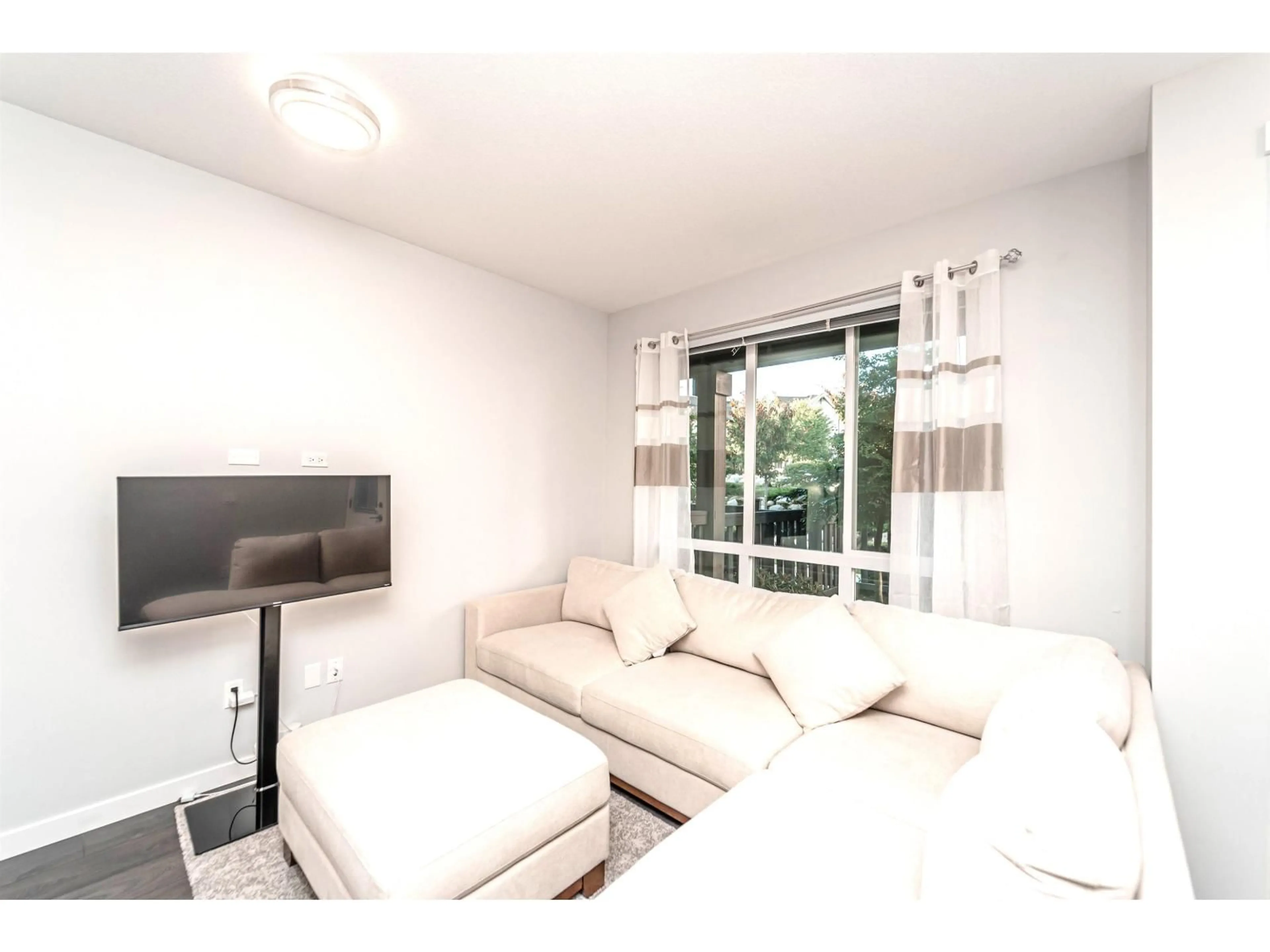 A pic of a room for 111 - 30930 WESTRIDGE PLACE, Abbotsford British Columbia V2T0H6