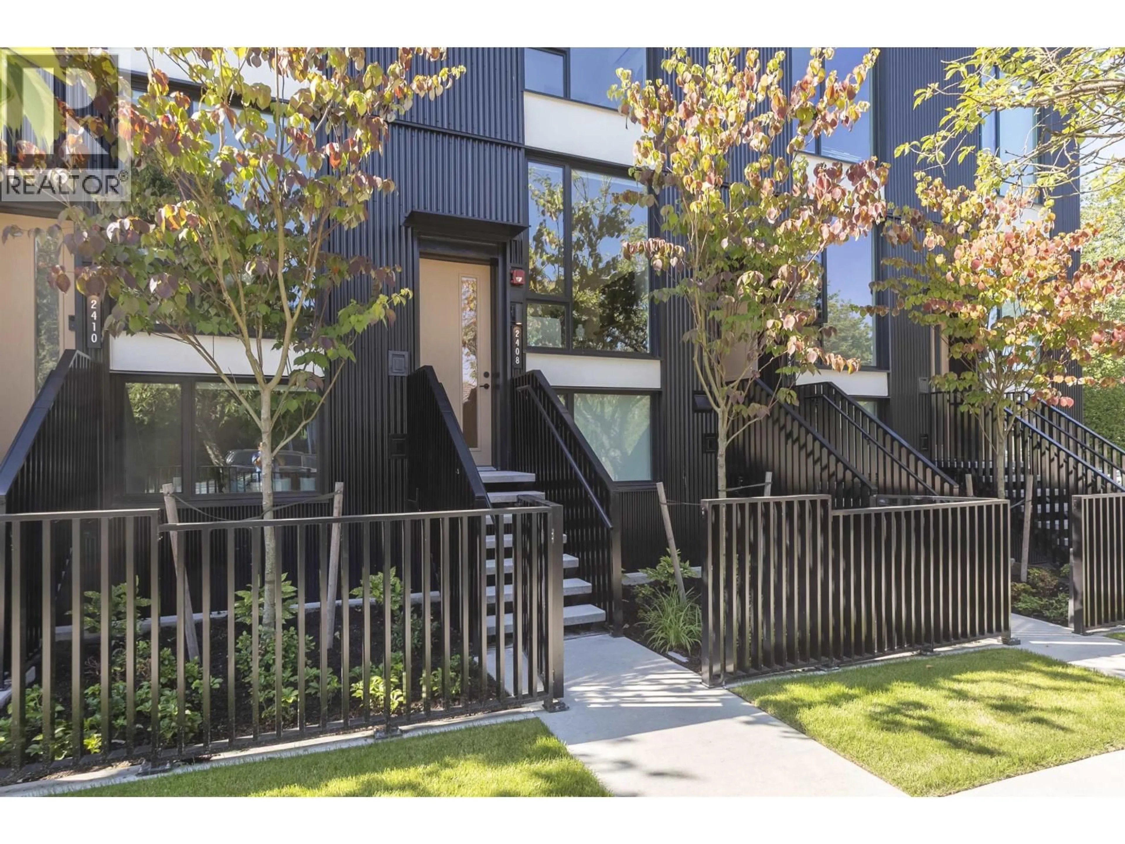 Unknown for 2408 12TH AVENUE, Vancouver British Columbia V5N0E3