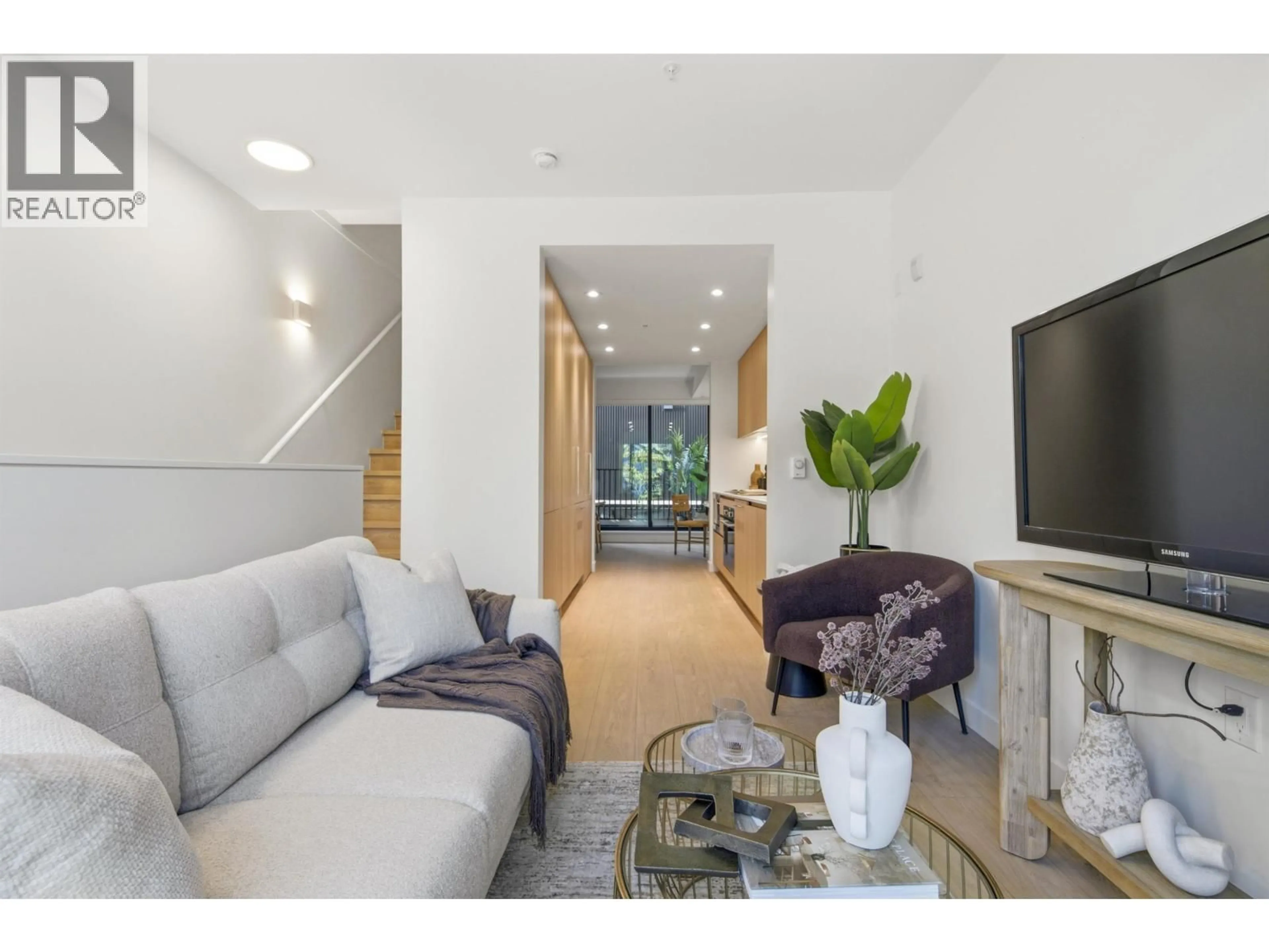 Living room with furniture, unknown for 2408 12TH AVENUE, Vancouver British Columbia V5N0E3