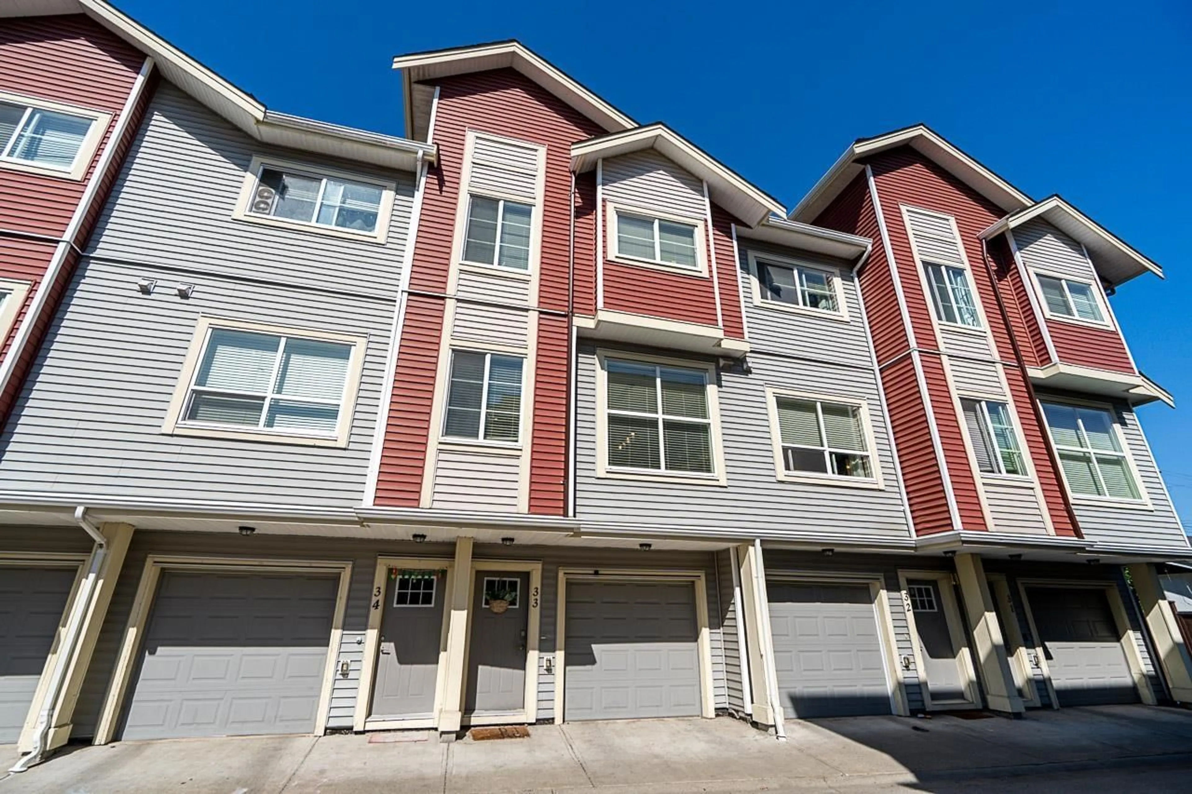 Home with vinyl exterior material, street for 33 - 6945 185 STREET, Surrey British Columbia V4N6N4