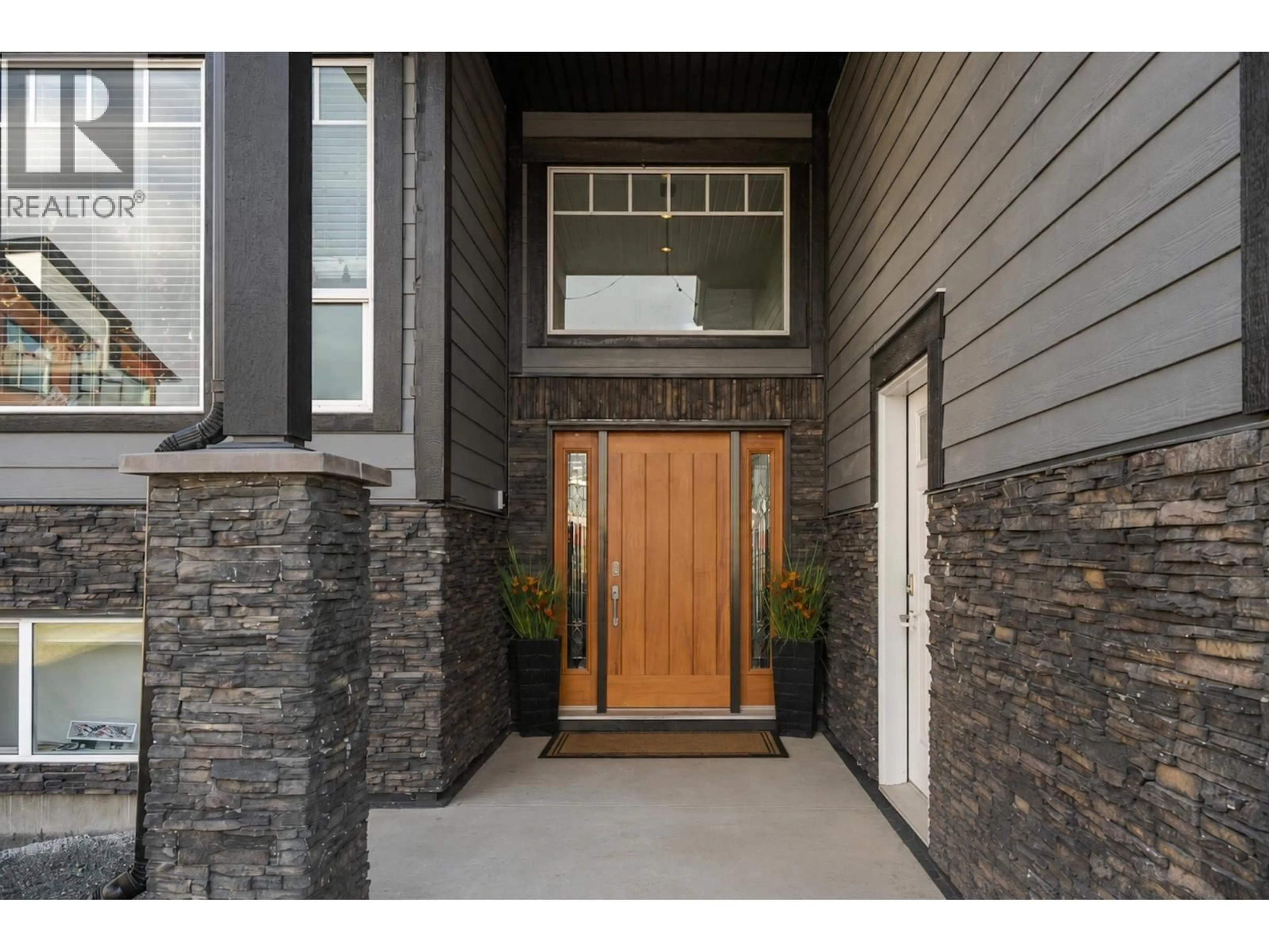 Indoor entryway for 1134 MONARCH COURT, Prince George British Columbia V2N0G8