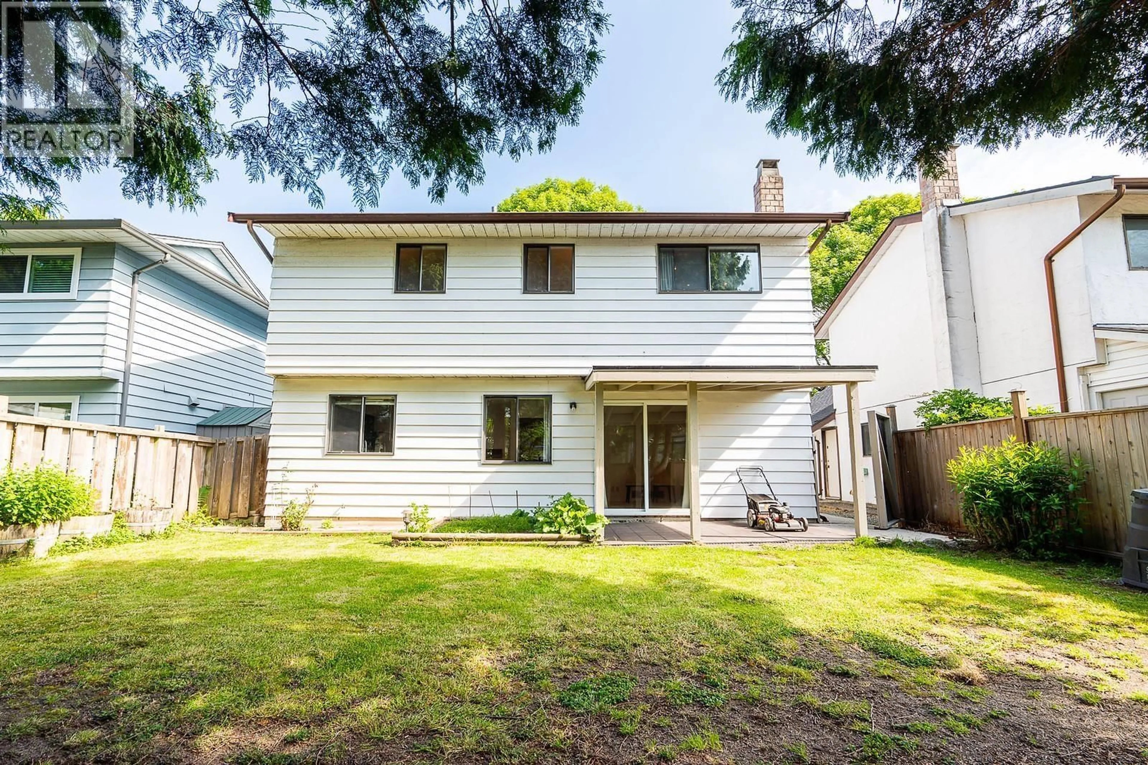 Home with vinyl exterior material, street for 10593 YARMISH DRIVE, Richmond British Columbia V7E5E6