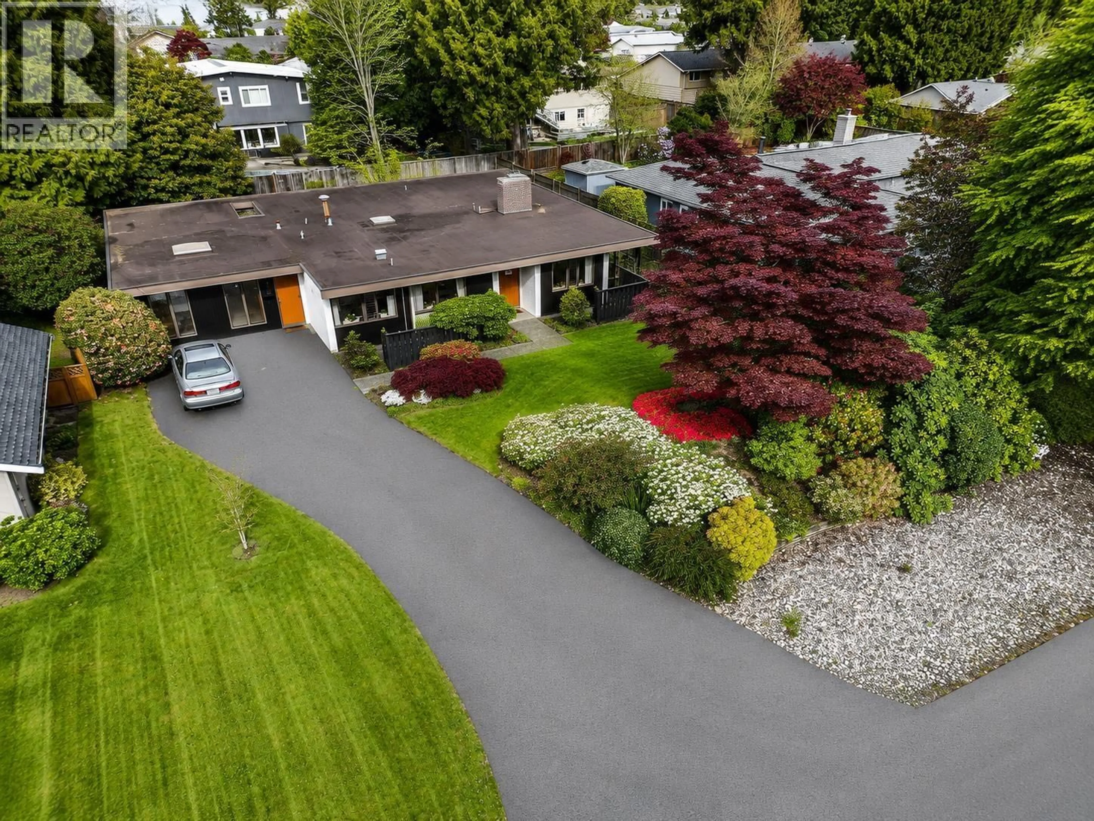 A pic from outside/outdoor area/front of a property/back of a property/a pic from drone, street for 1042 KUMA CRESCENT, Delta British Columbia V4M2K9