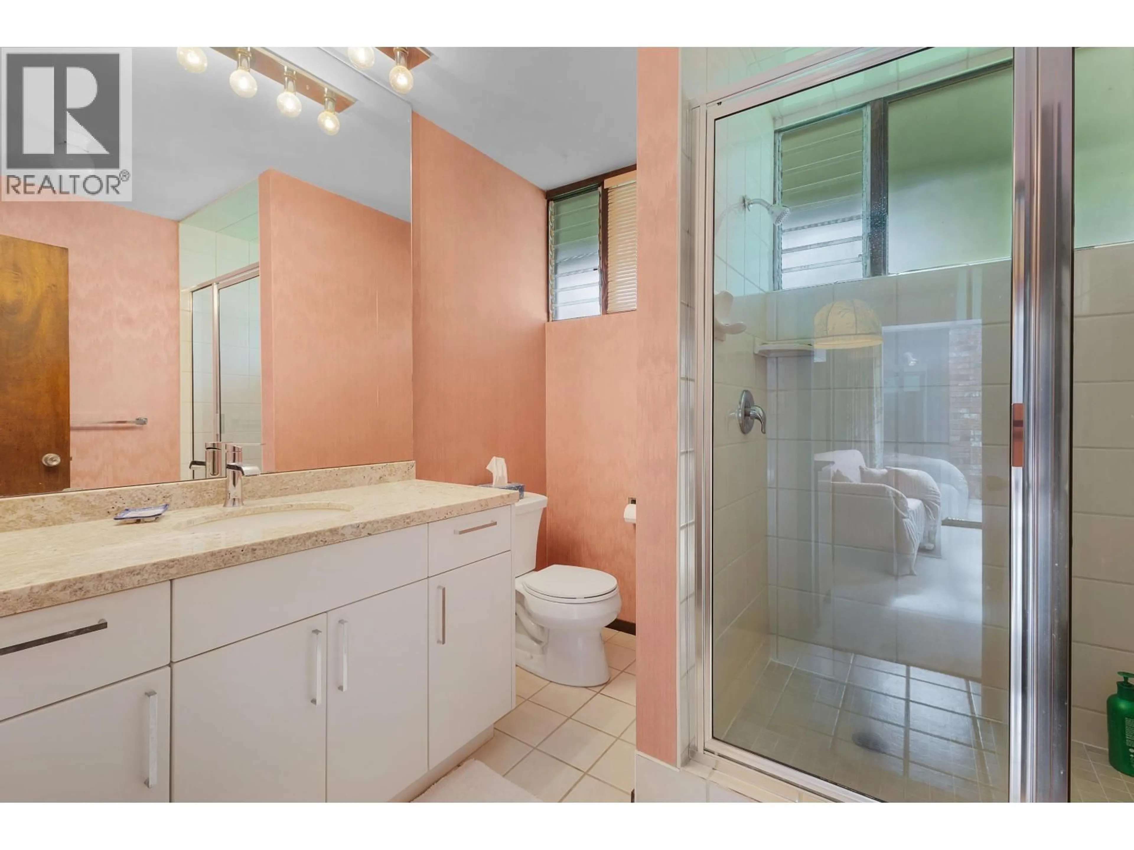 Standard bathroom, ceramic/tile floor for 1042 KUMA CRESCENT, Delta British Columbia V4M2K9