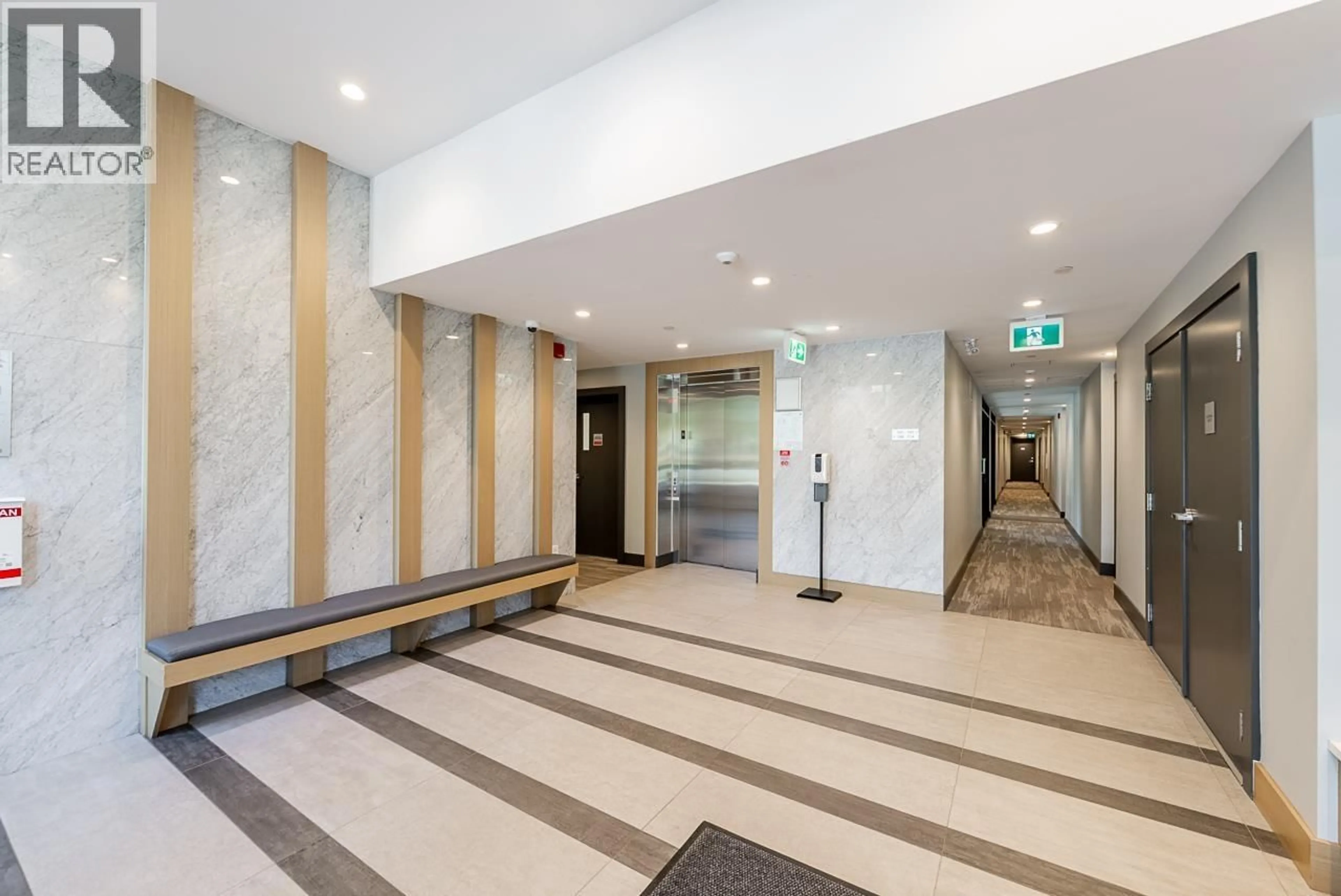 Indoor foyer for 107 - 707 3RD STREET, North Vancouver British Columbia V7L1G8