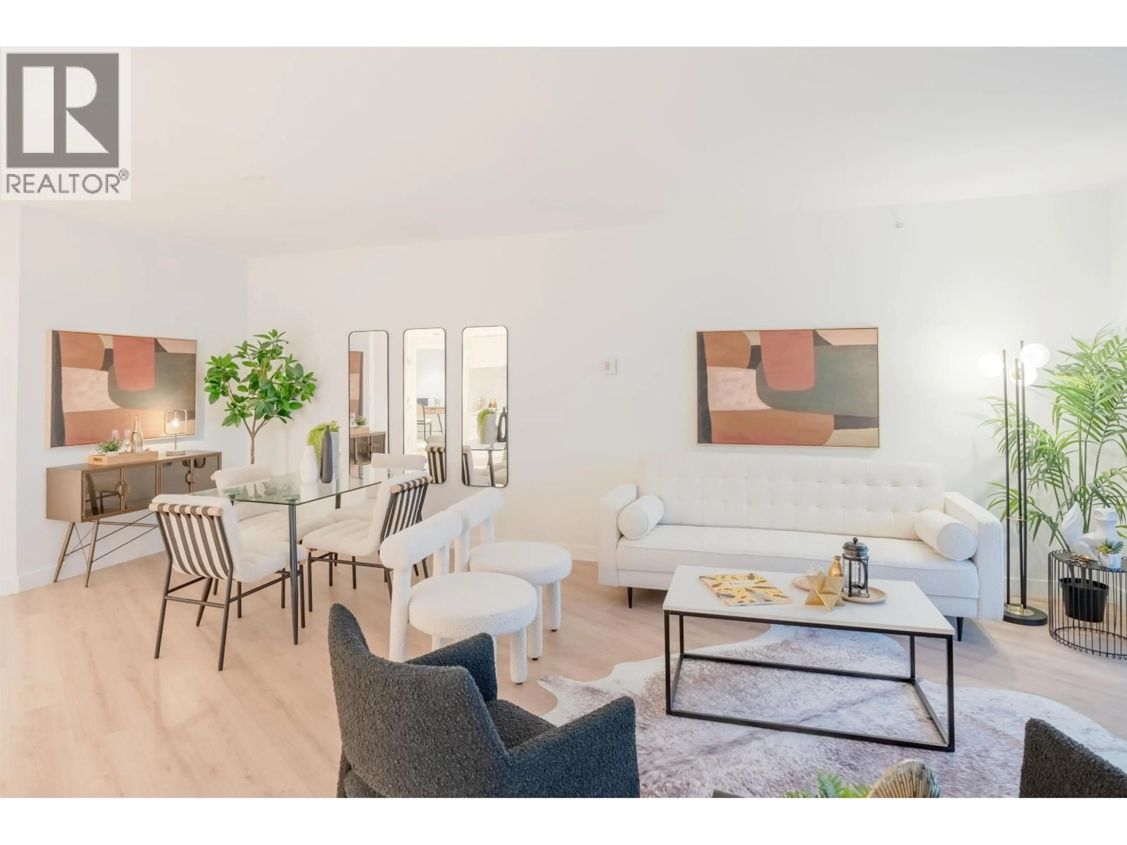 Living room with furniture, unknown for 508 - 1500 FERN STREET, North Vancouver British Columbia V7J0E6